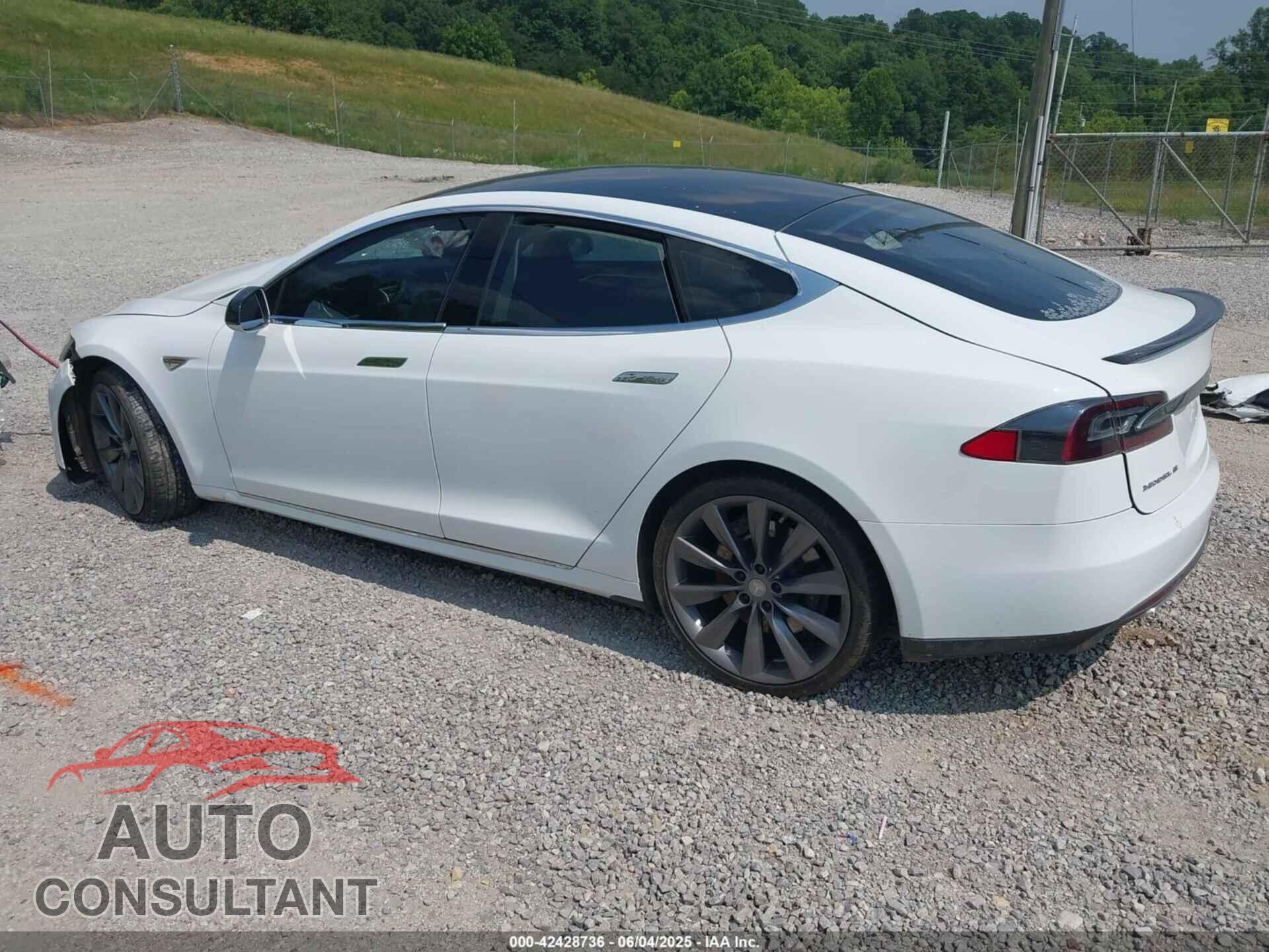 TESLA MODEL S 2013 - 5YJSA1DN6DFP16135