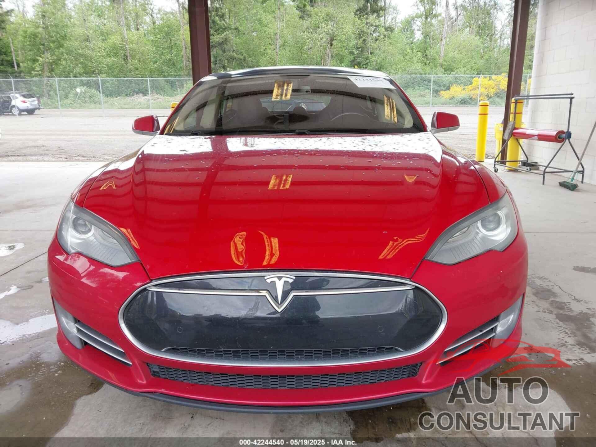 TESLA MODEL S 2013 - 5YJSA1CN7DFP26996