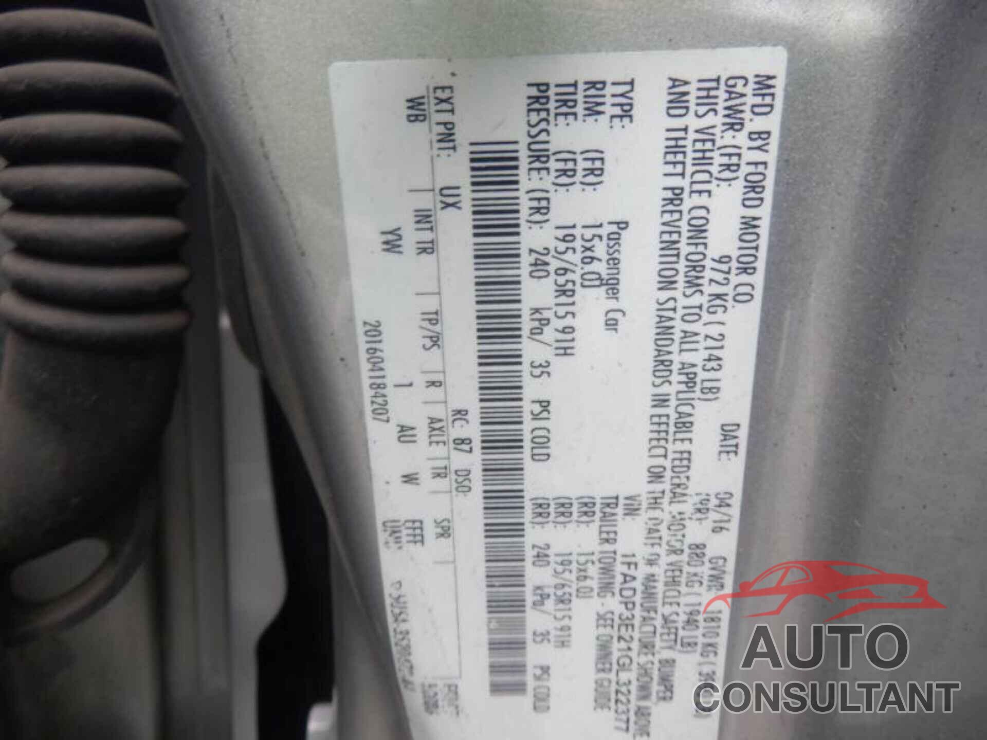 FORD FOCUS 2016 - 1FADP3E21GL322377