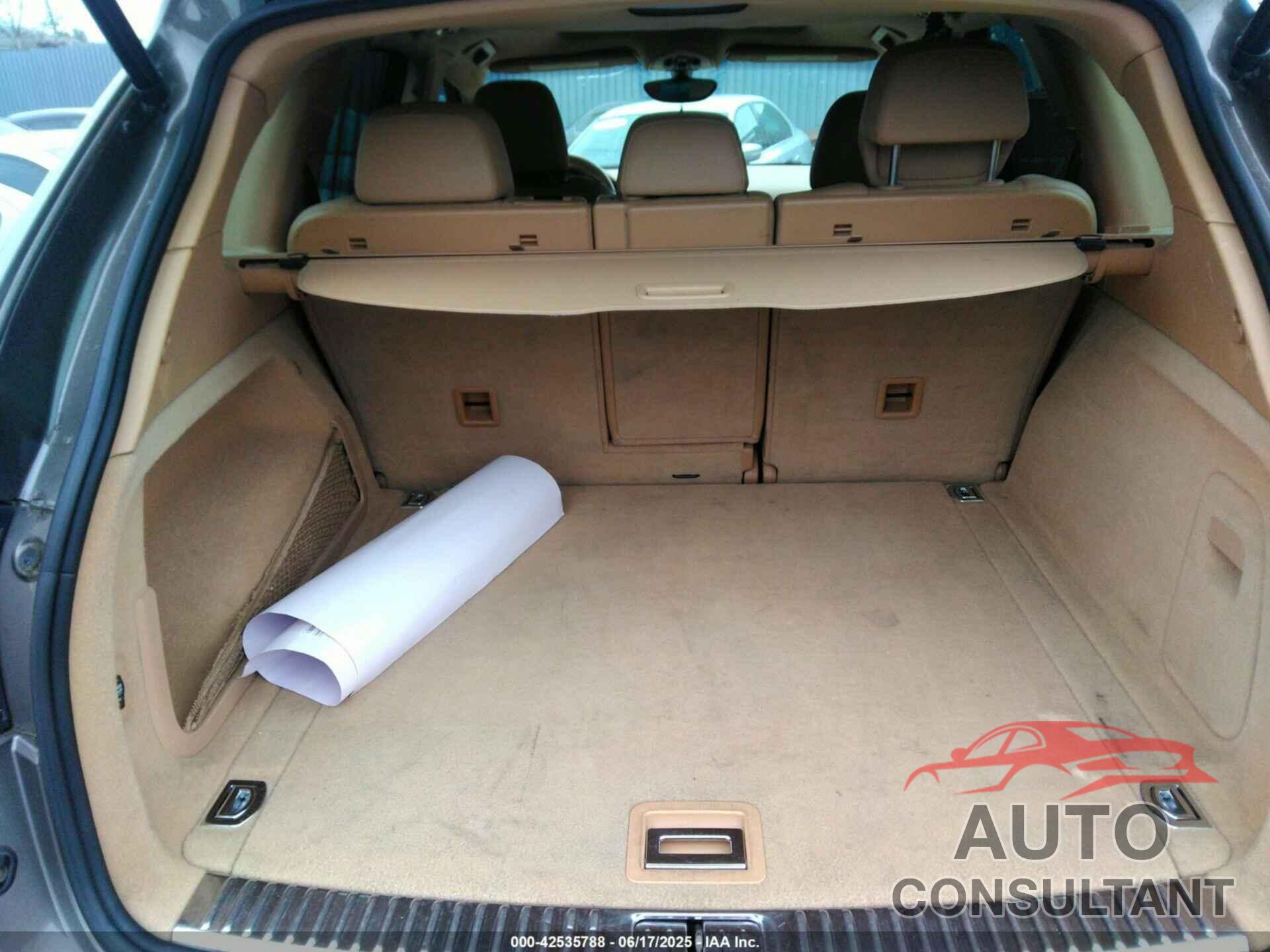 PORSCHE CAYENNE 2012 - WP1AA2A23CLA06583