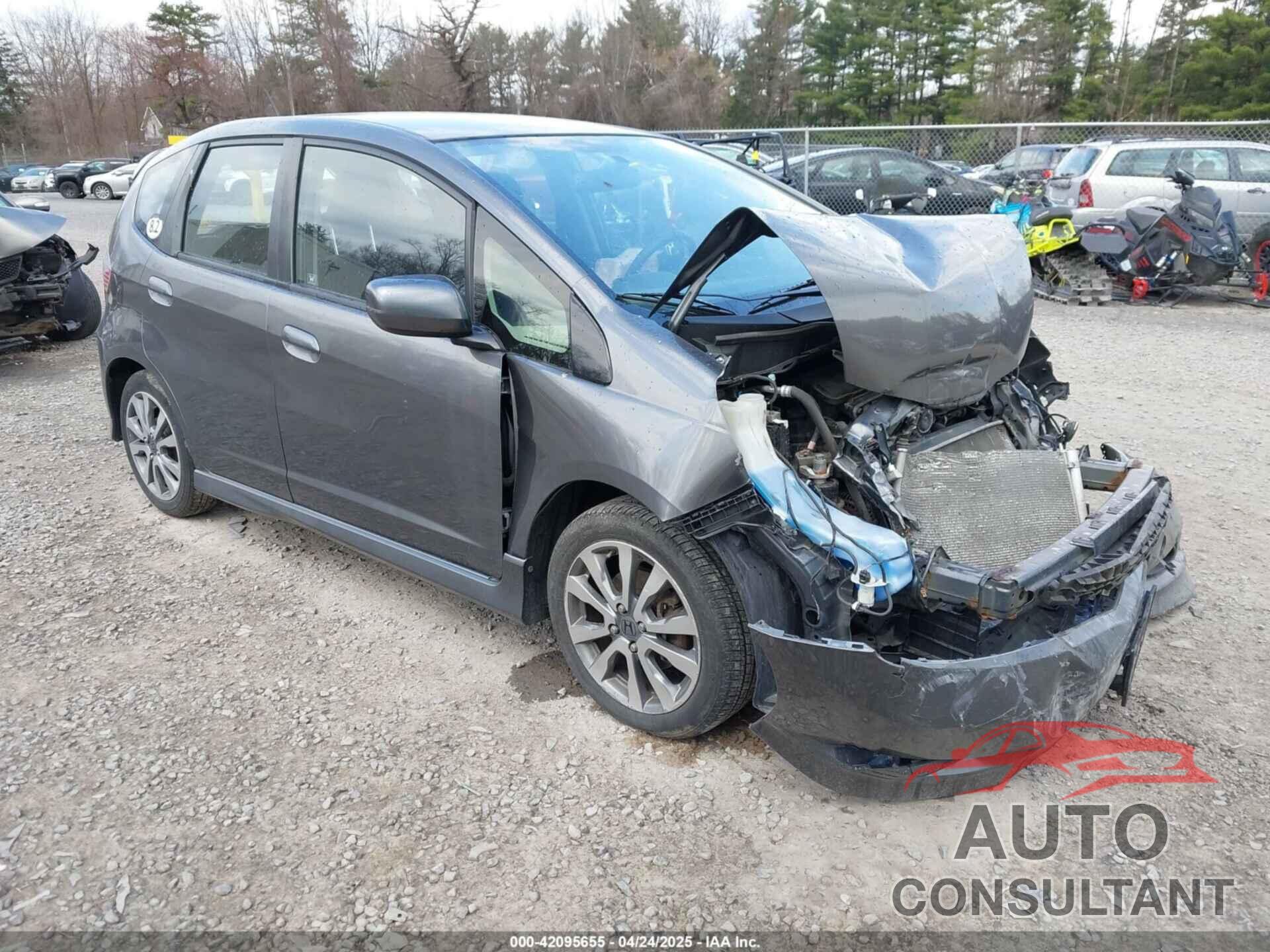 HONDA FIT 2013 - JHMGE8H54DC060946
