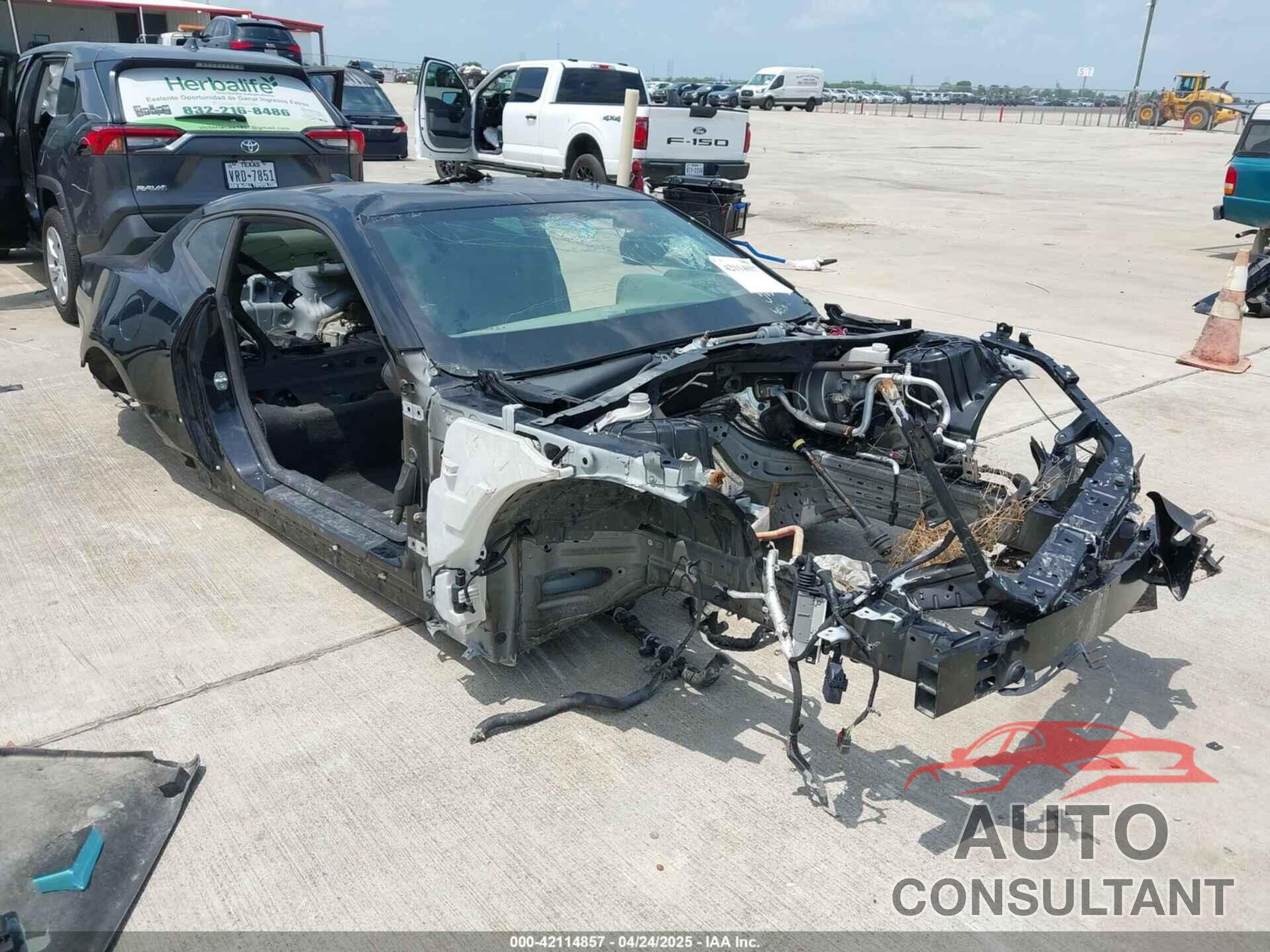 CHEVROLET CAMARO 2019 - 1G1FE1R73K0155218