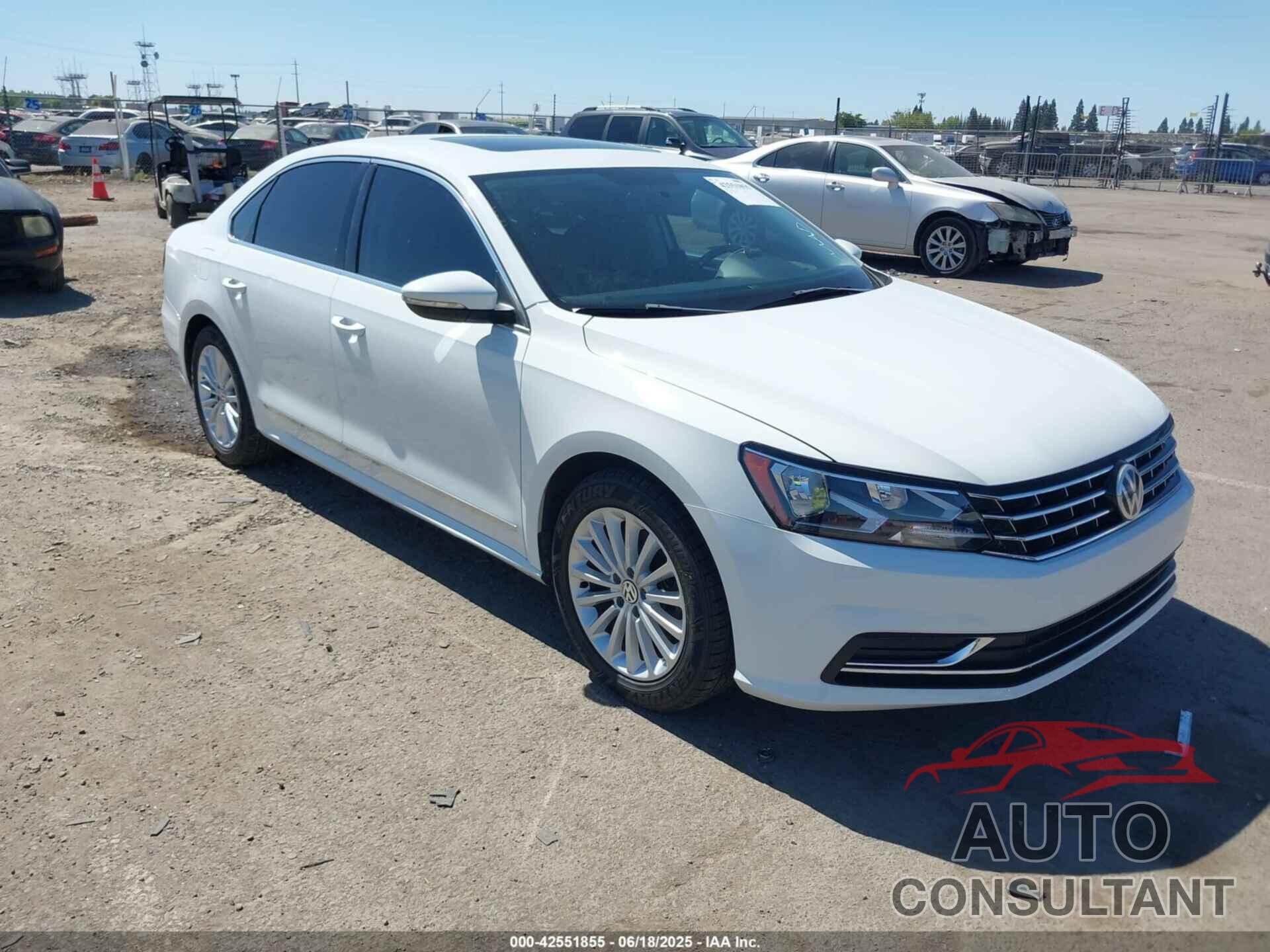 VOLKSWAGEN PASSAT 2017 - 1VWBT7A39HC018666