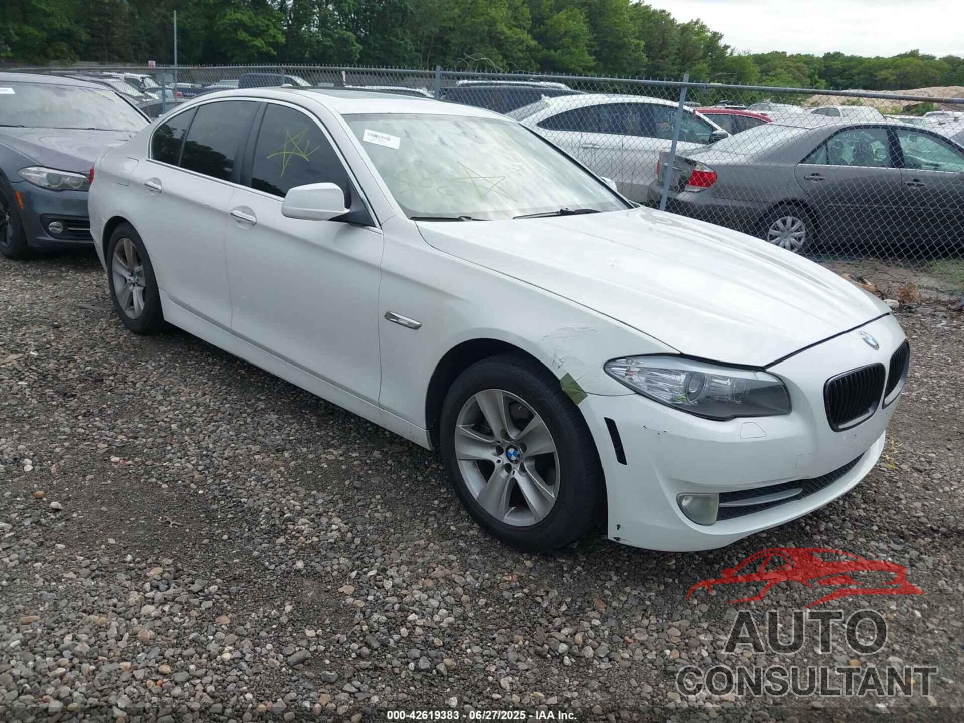 BMW 528I 2011 - WBAFR1C56BDJ97763