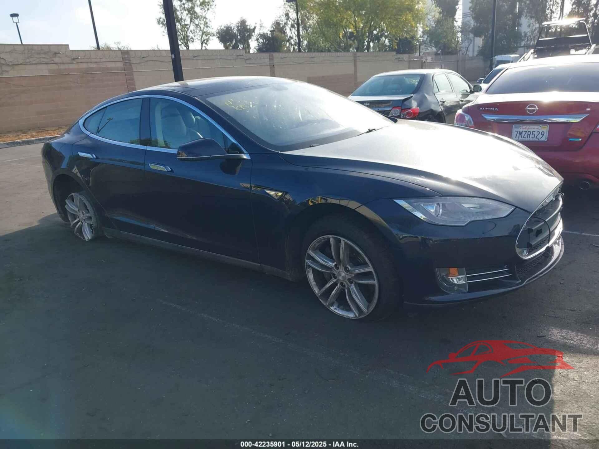 TESLA MODEL S 2014 - 5YJSA1H11EFP30596