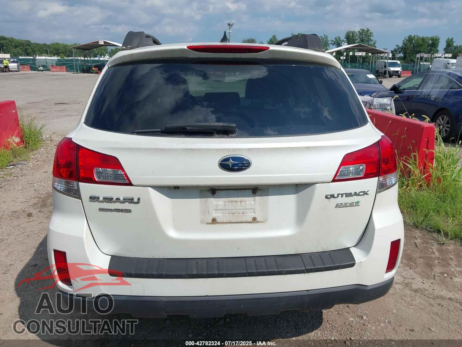 SUBARU OUTBACK 2014 - 4S4BRBLC2E3309969