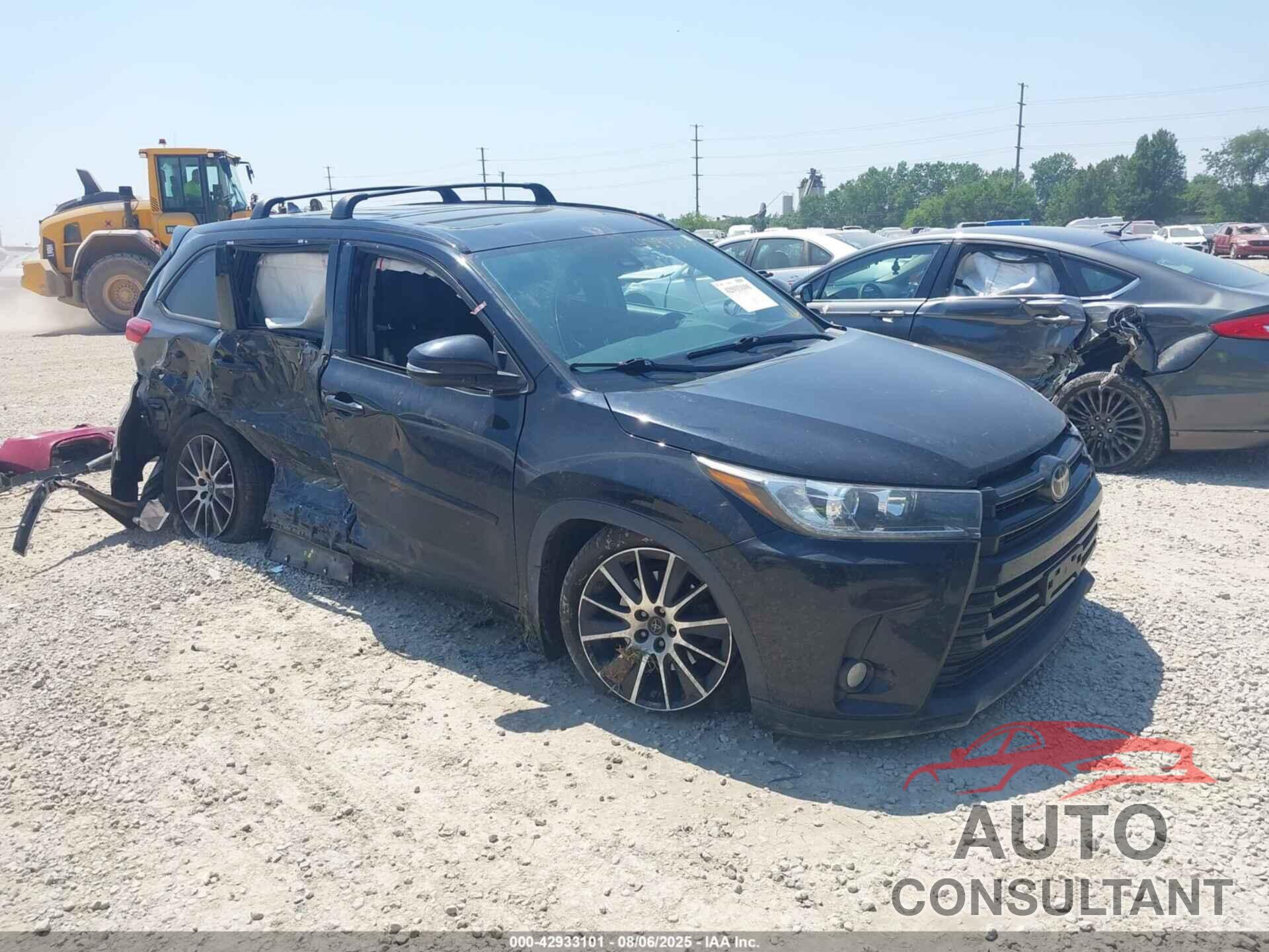 TOYOTA HIGHLANDER 2018 - 5TDJZRFH2JS810563