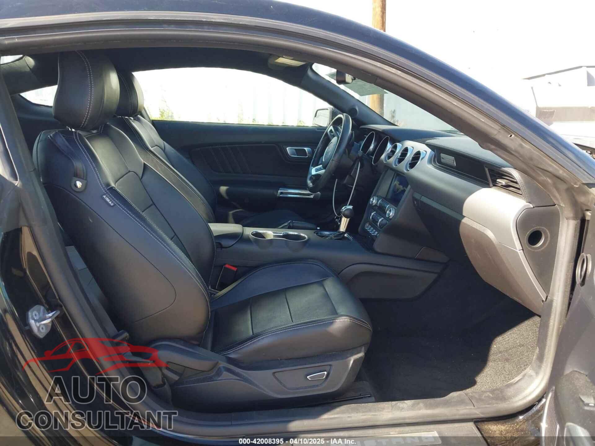 FORD MUSTANG 2018 - 1FA6P8TH4J5104877