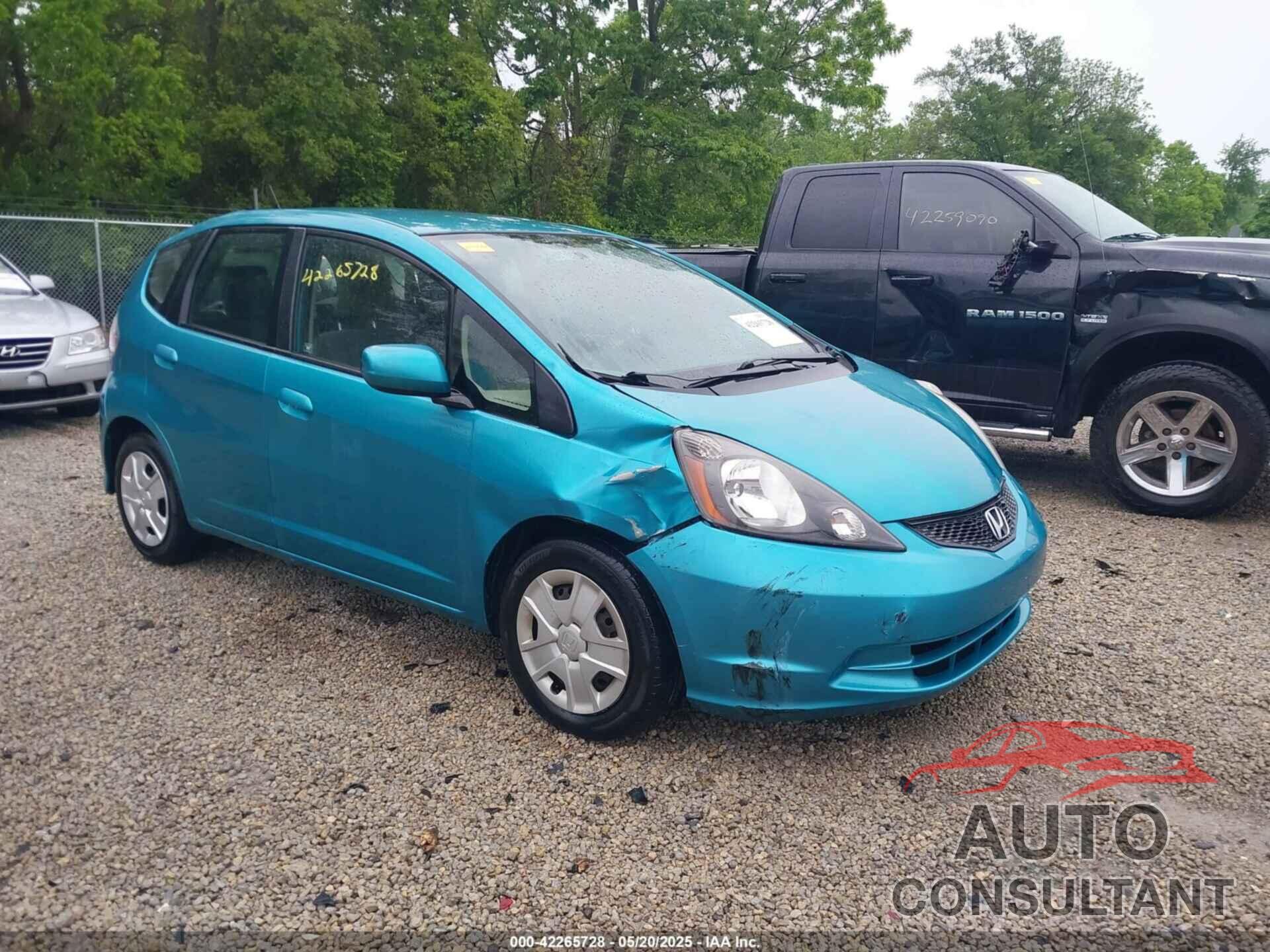 HONDA FIT 2012 - JHMGE8H38CC003131