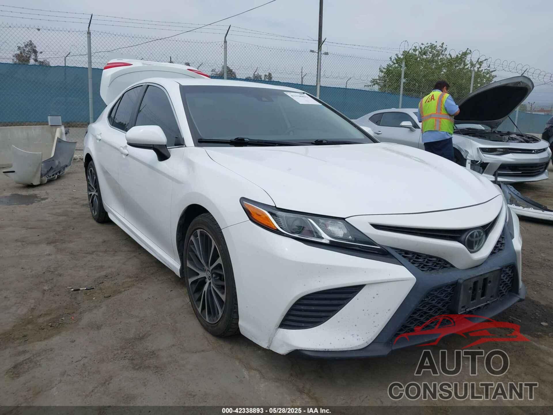 TOYOTA CAMRY 2019 - 4T1B11HK3KU211105