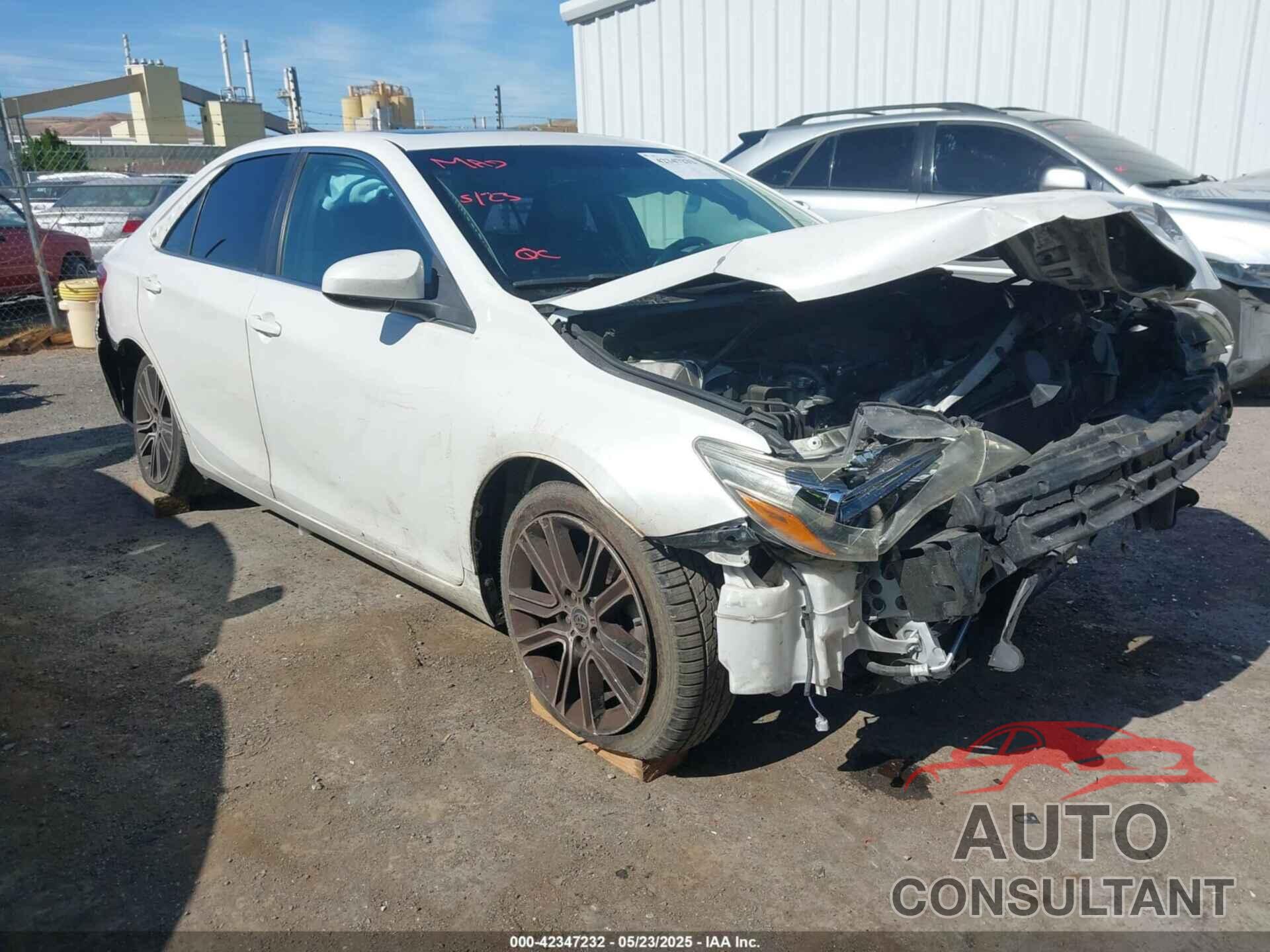 TOYOTA CAMRY 2016 - 4T1BF1FKXGU515978