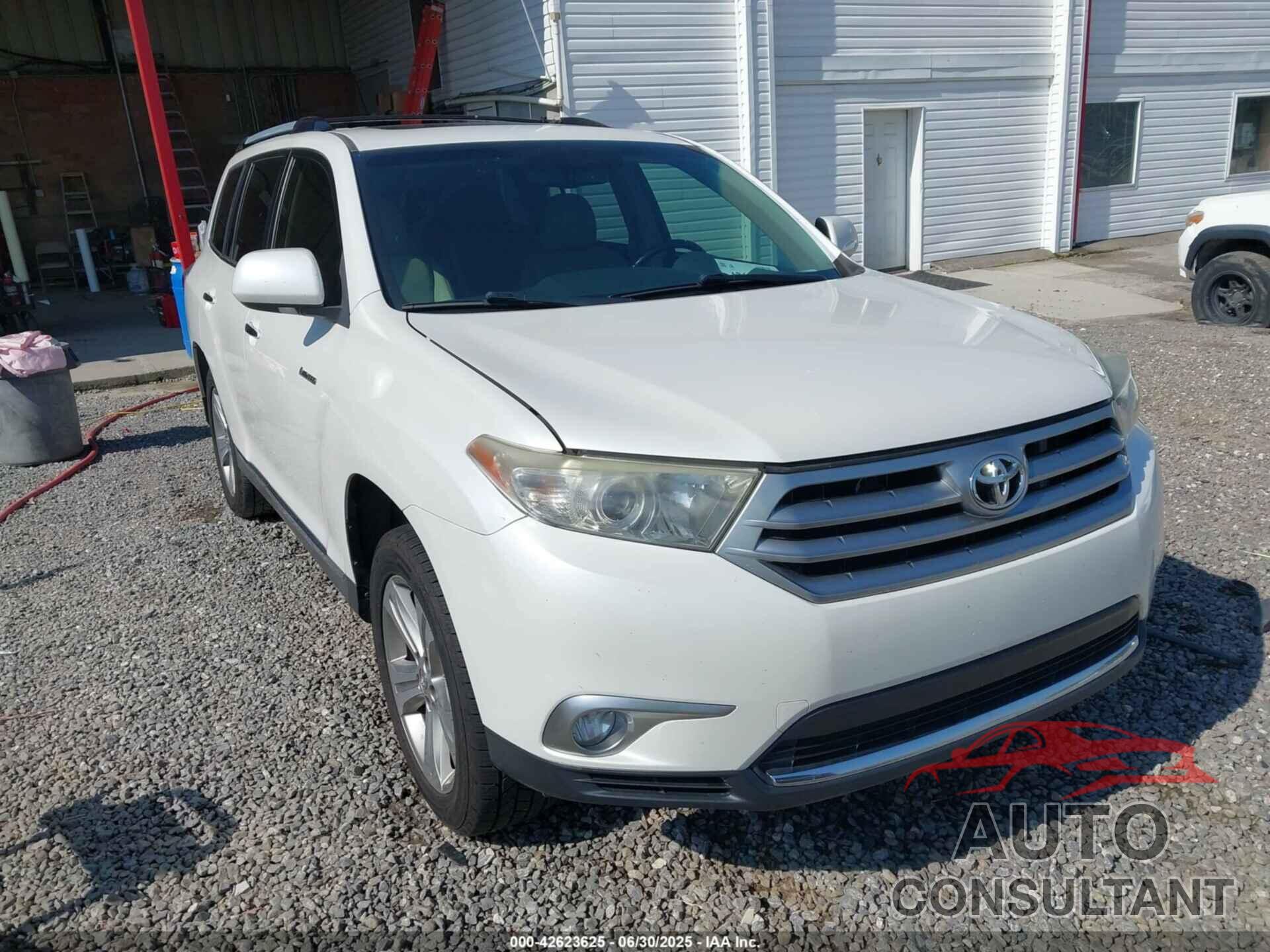 TOYOTA HIGHLANDER 2013 - 5TDYK3EH5DS095560