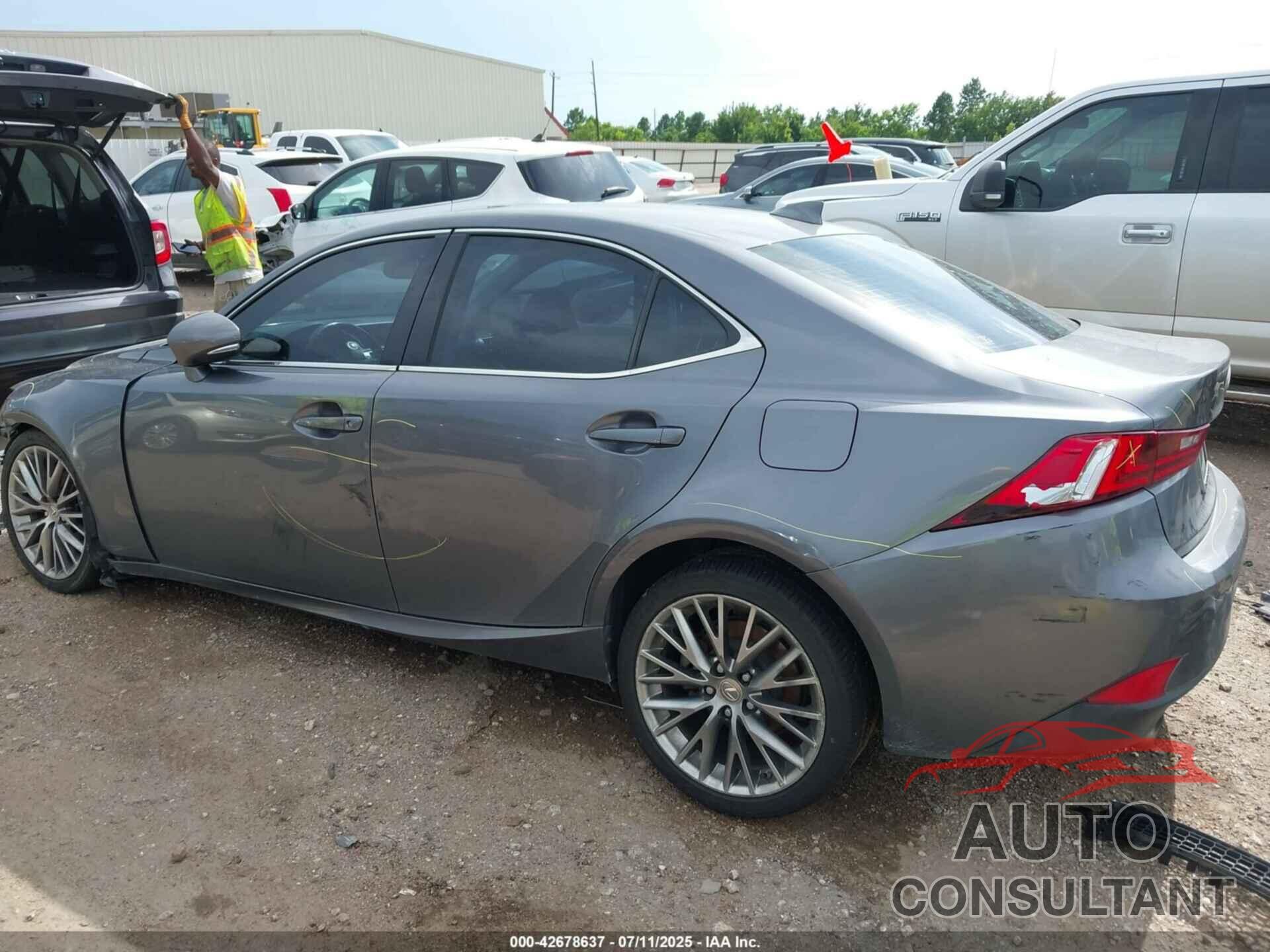 LEXUS IS 250 2015 - JTHBF1D25F5080818