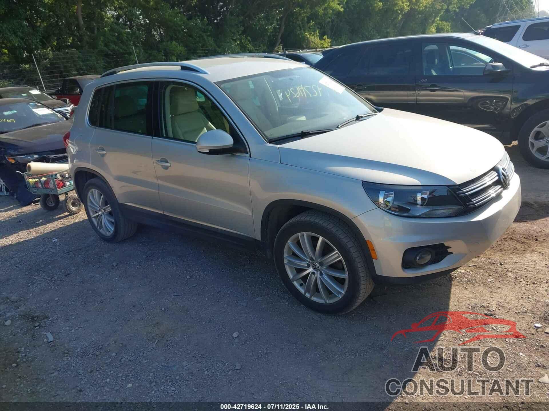 VOLKSWAGEN TIGUAN 2012 - WVGBV7AX7CW580259