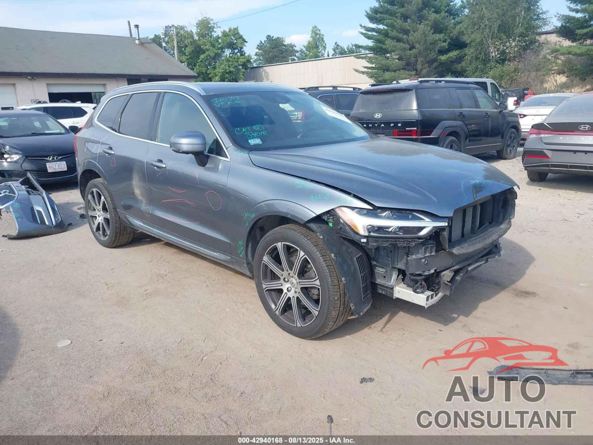 VOLVO XC60 2018 - YV4A22RL4J1007615
