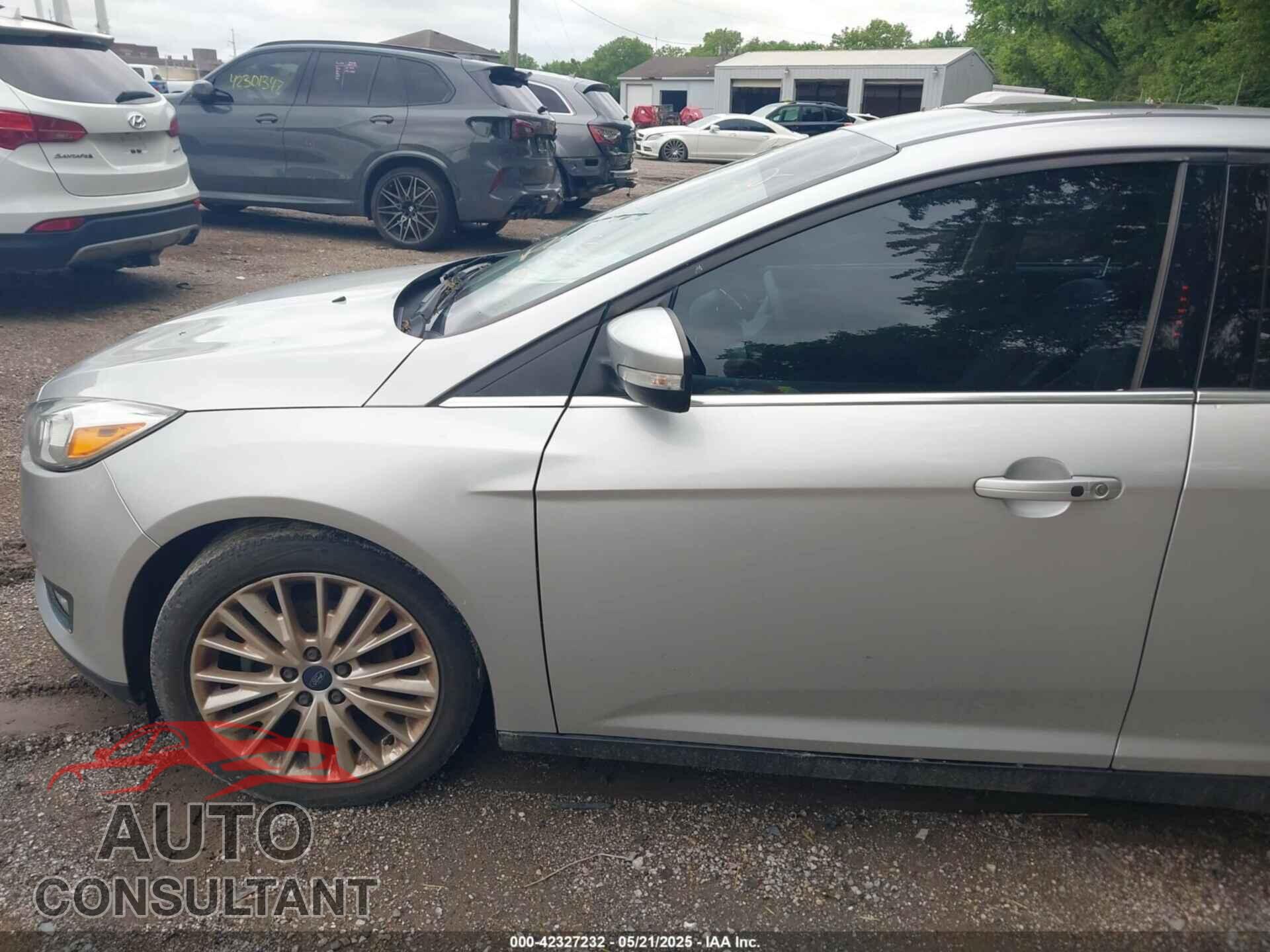 FORD FOCUS 2017 - 1FADP3N23HL209922