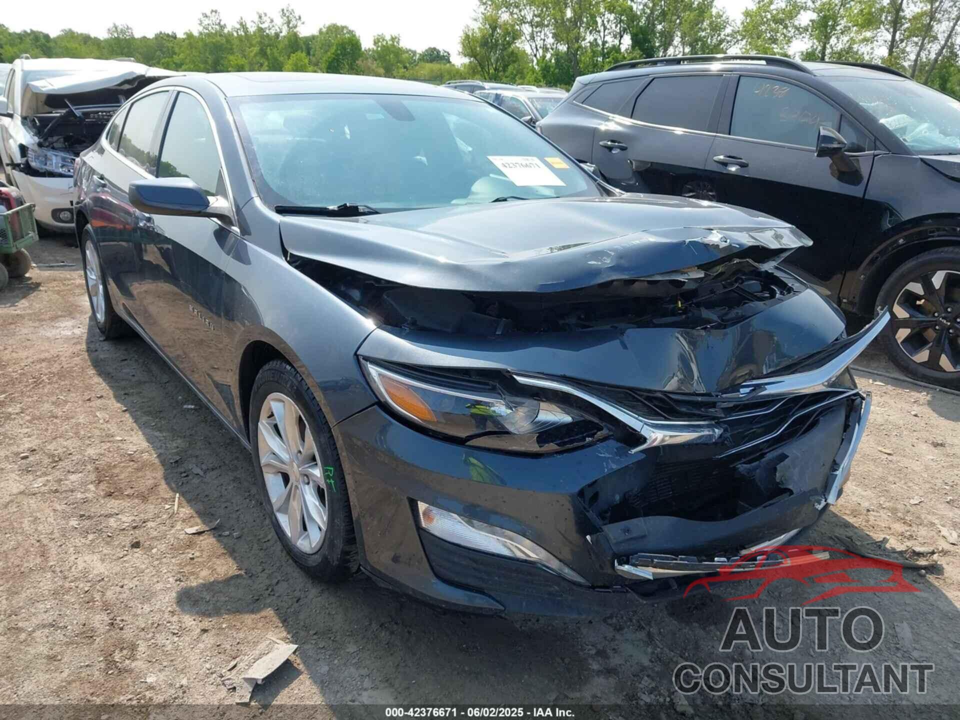 CHEVROLET MALIBU 2020 - 1G1ZD5ST0LF008884