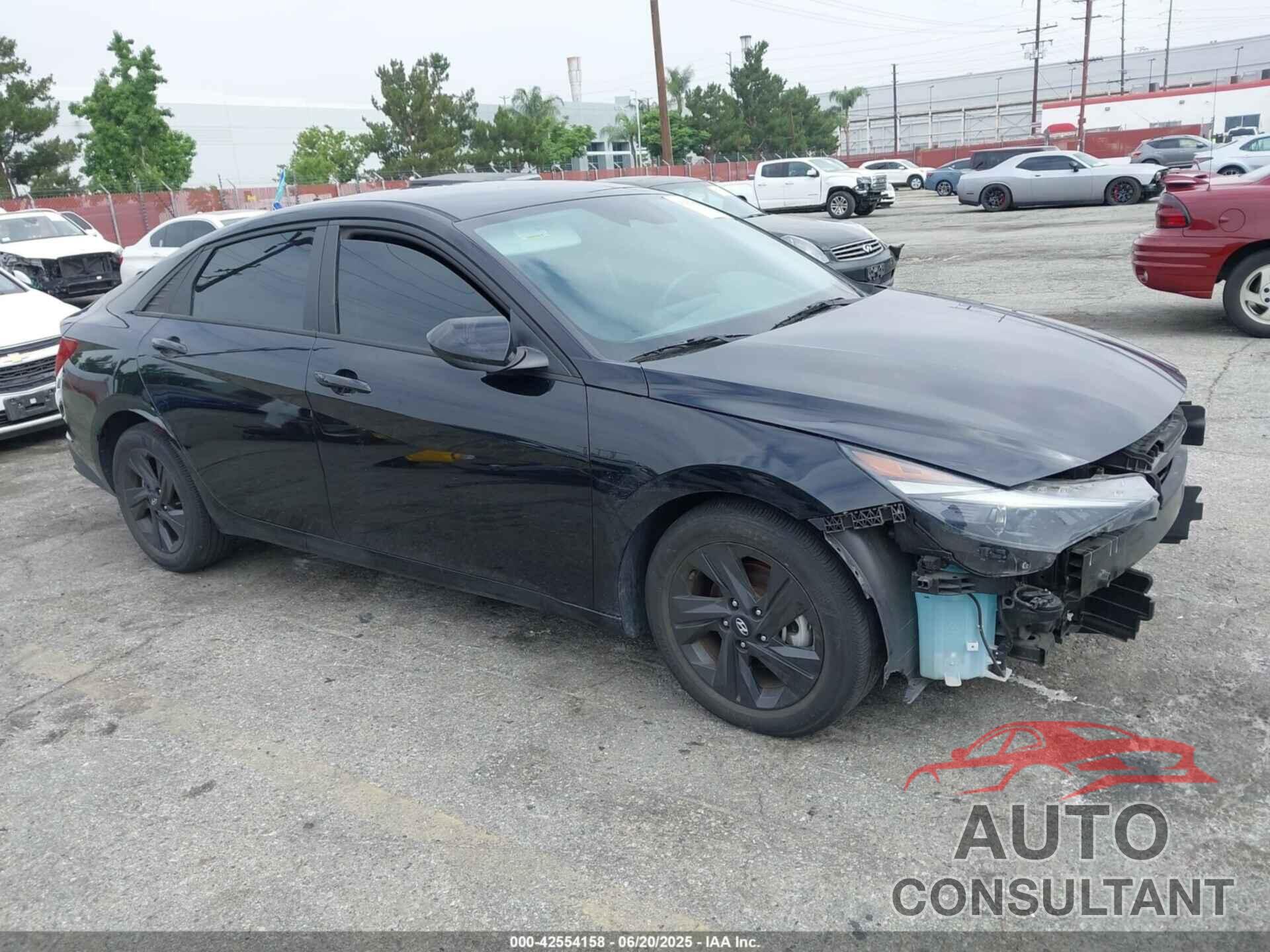 HYUNDAI ELANTRA 2023 - KMHLM4AGXPU526350