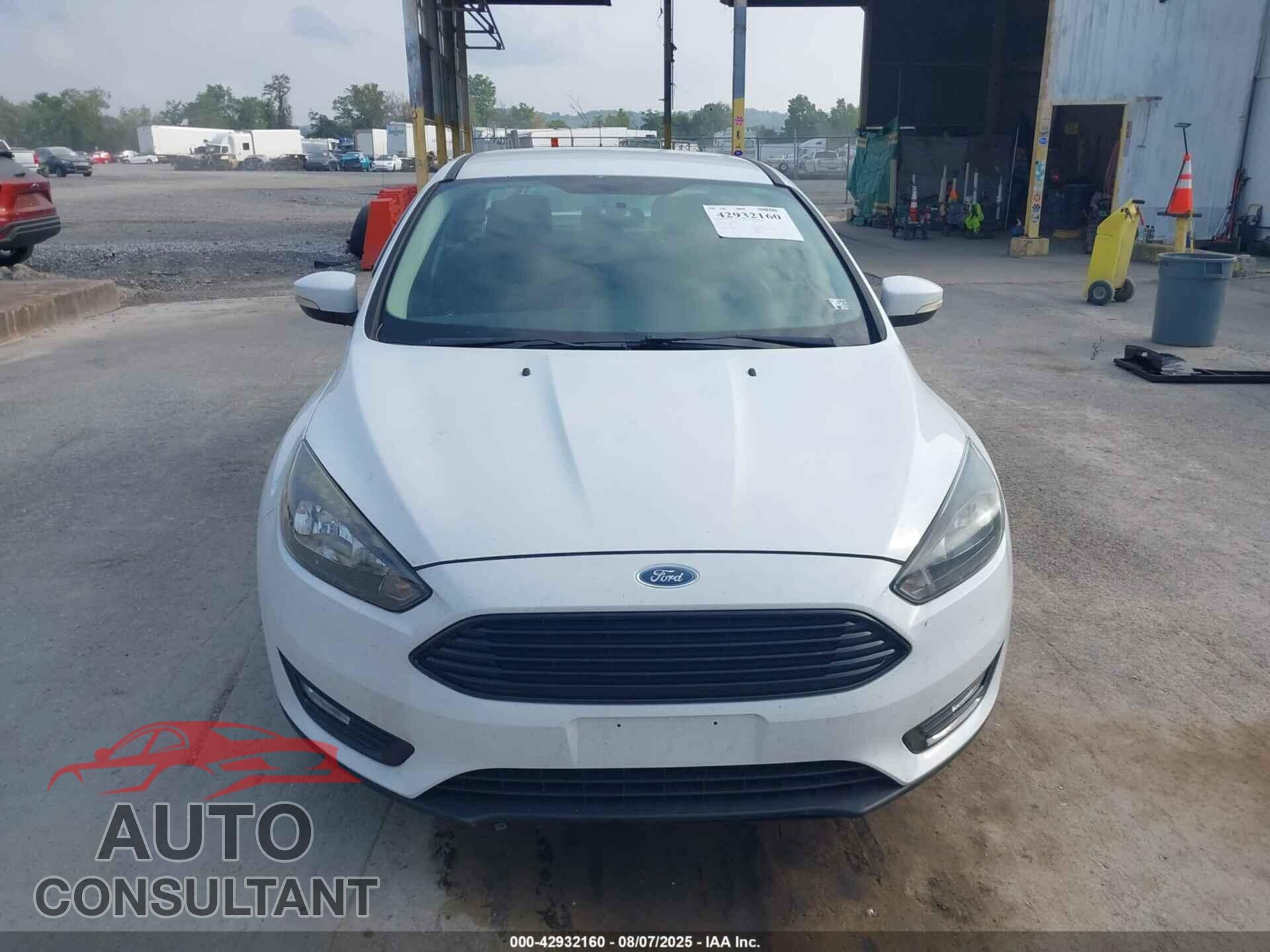 FORD FOCUS 2016 - 1FADP3FE8GL402686