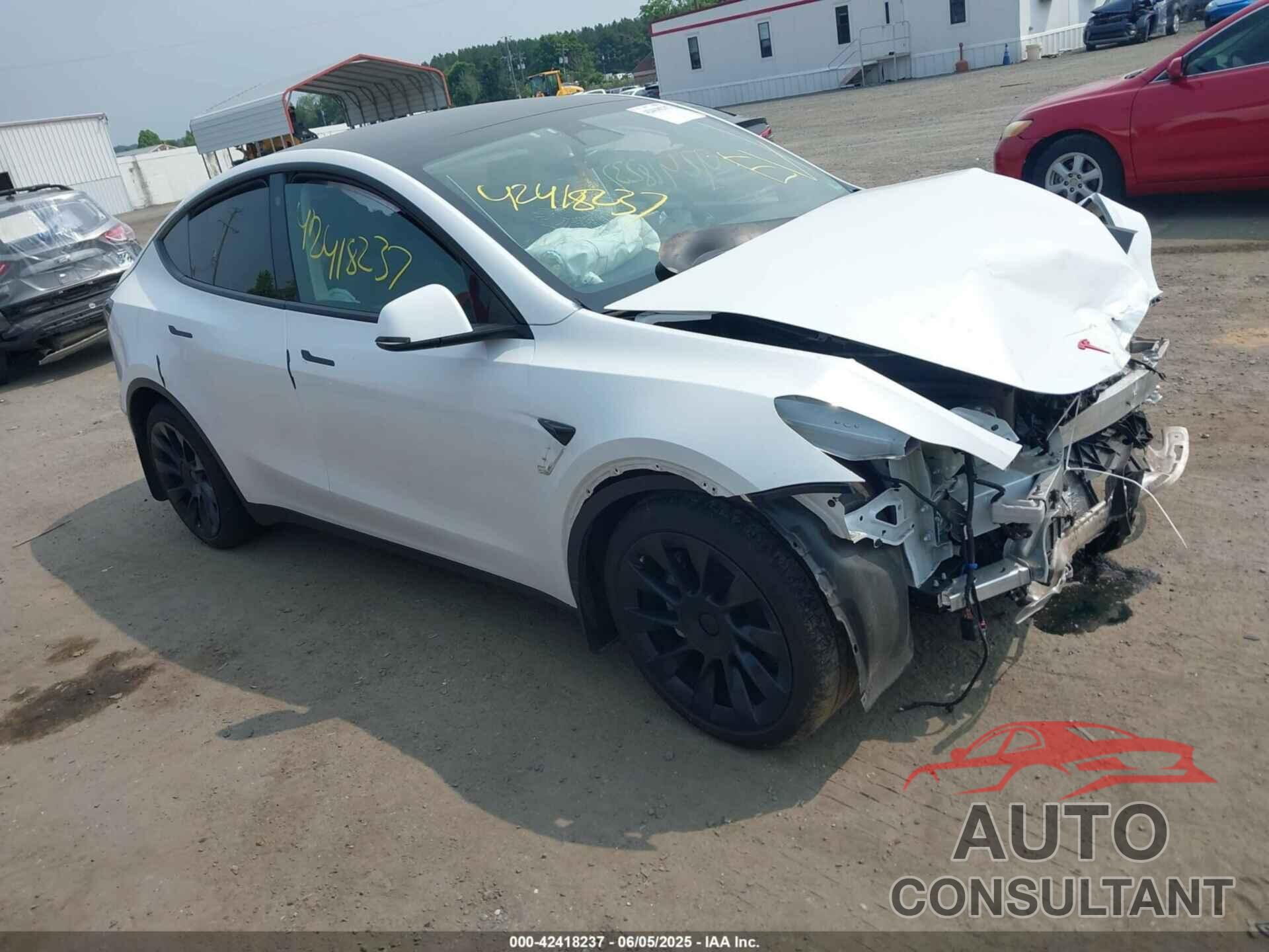 TESLA MODEL Y 2023 - 7SAYGDEE6PF668863