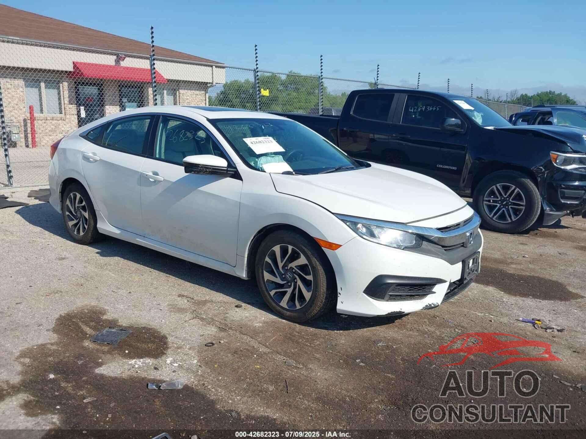 HONDA CIVIC 2018 - 19XFC2F79JE021973