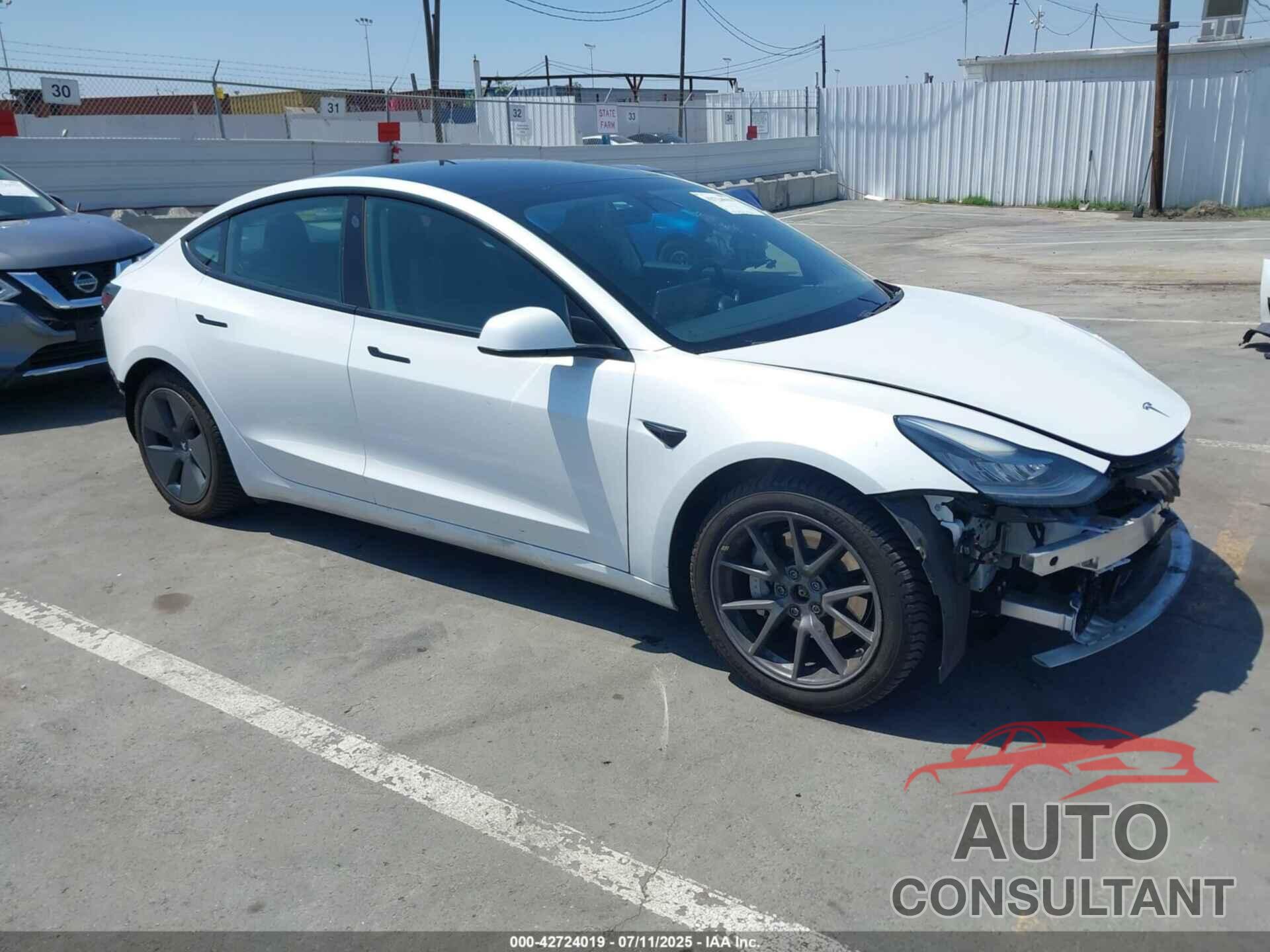 TESLA MODEL 3 2021 - 5YJ3E1EB5MF858411