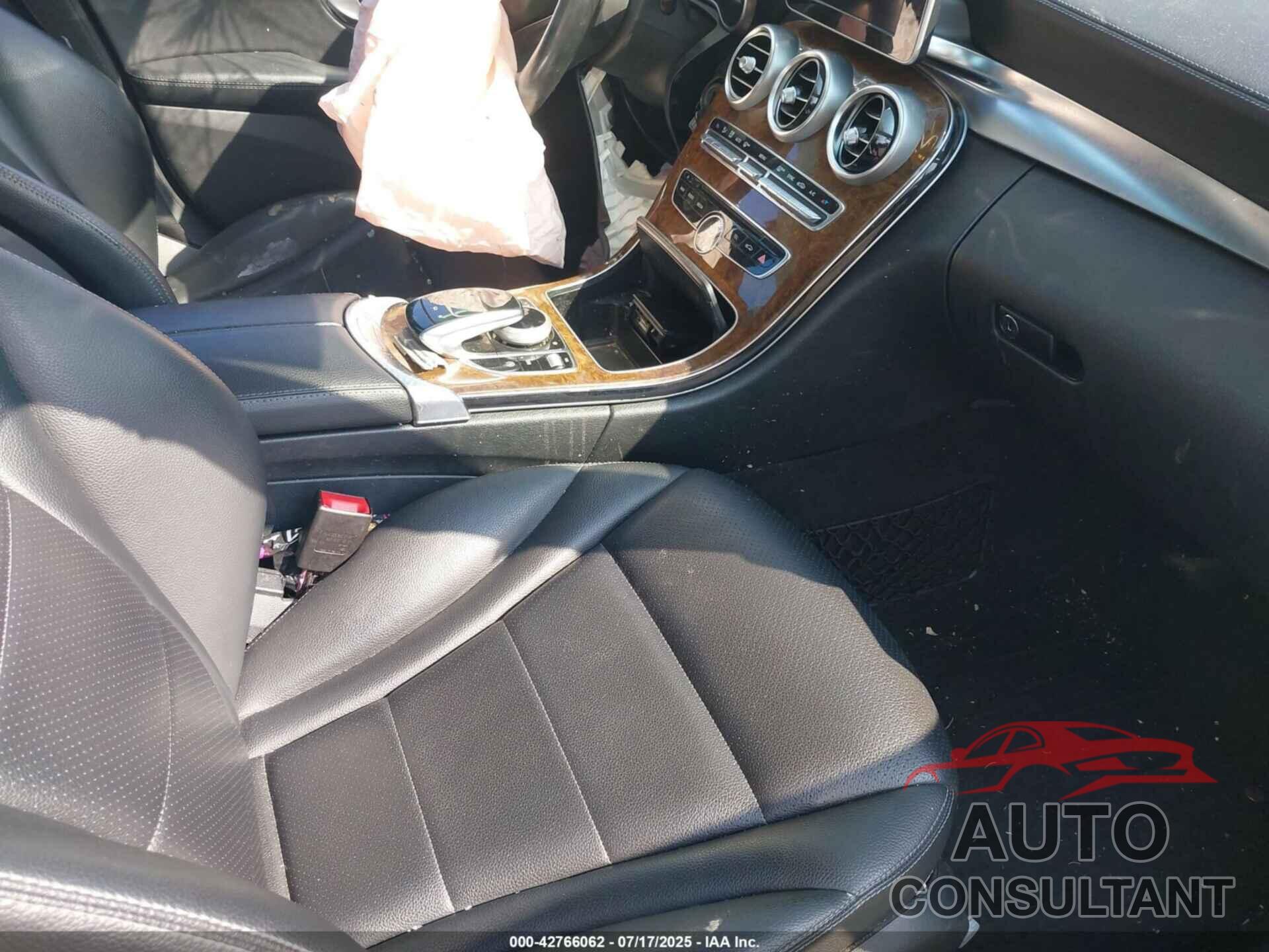 MERCEDES-BENZ C 2015 - 55SWF4KB2FU032942