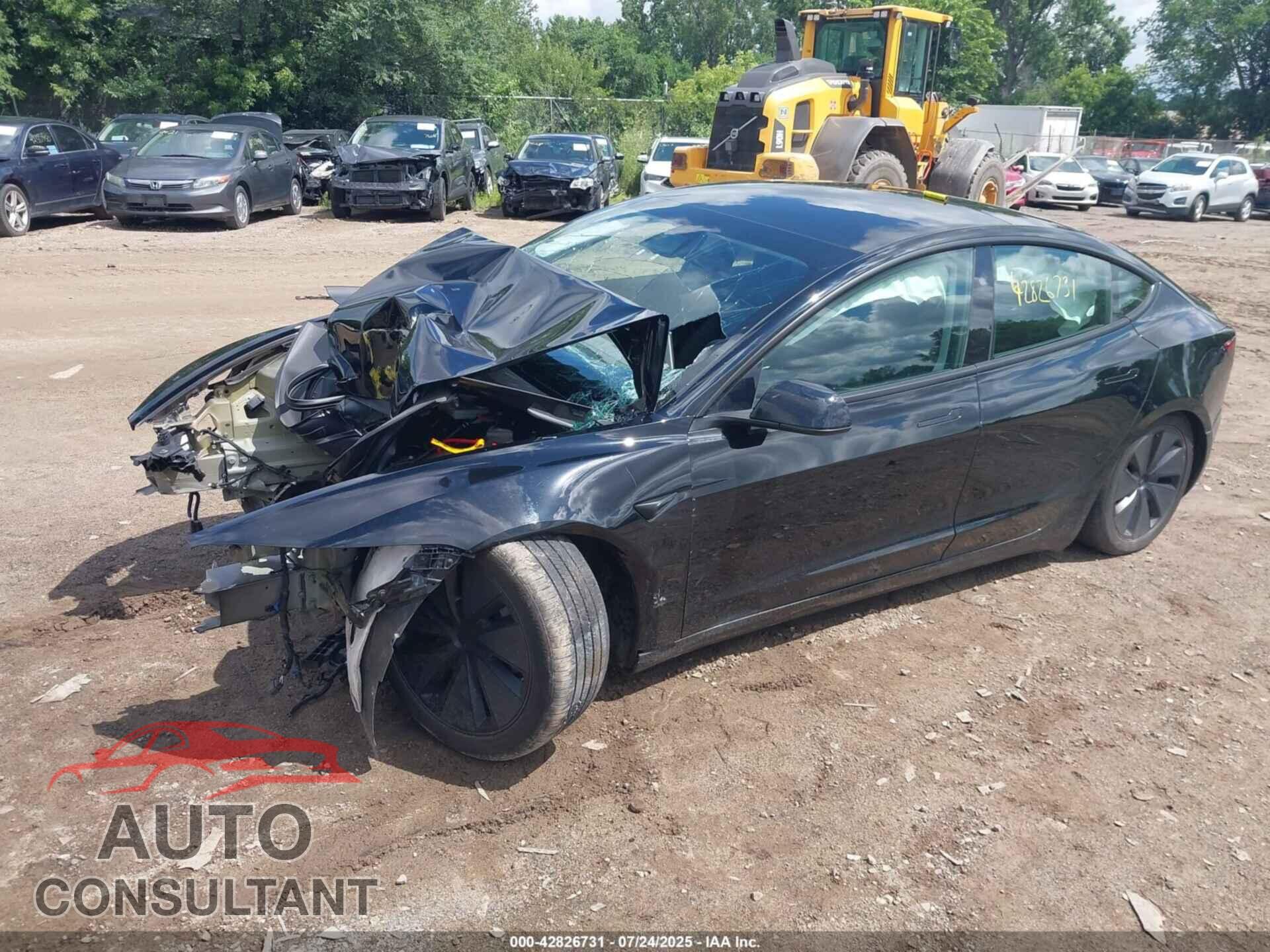 TESLA MODEL 3 2024 - 5YJ3E1EA5RF728322
