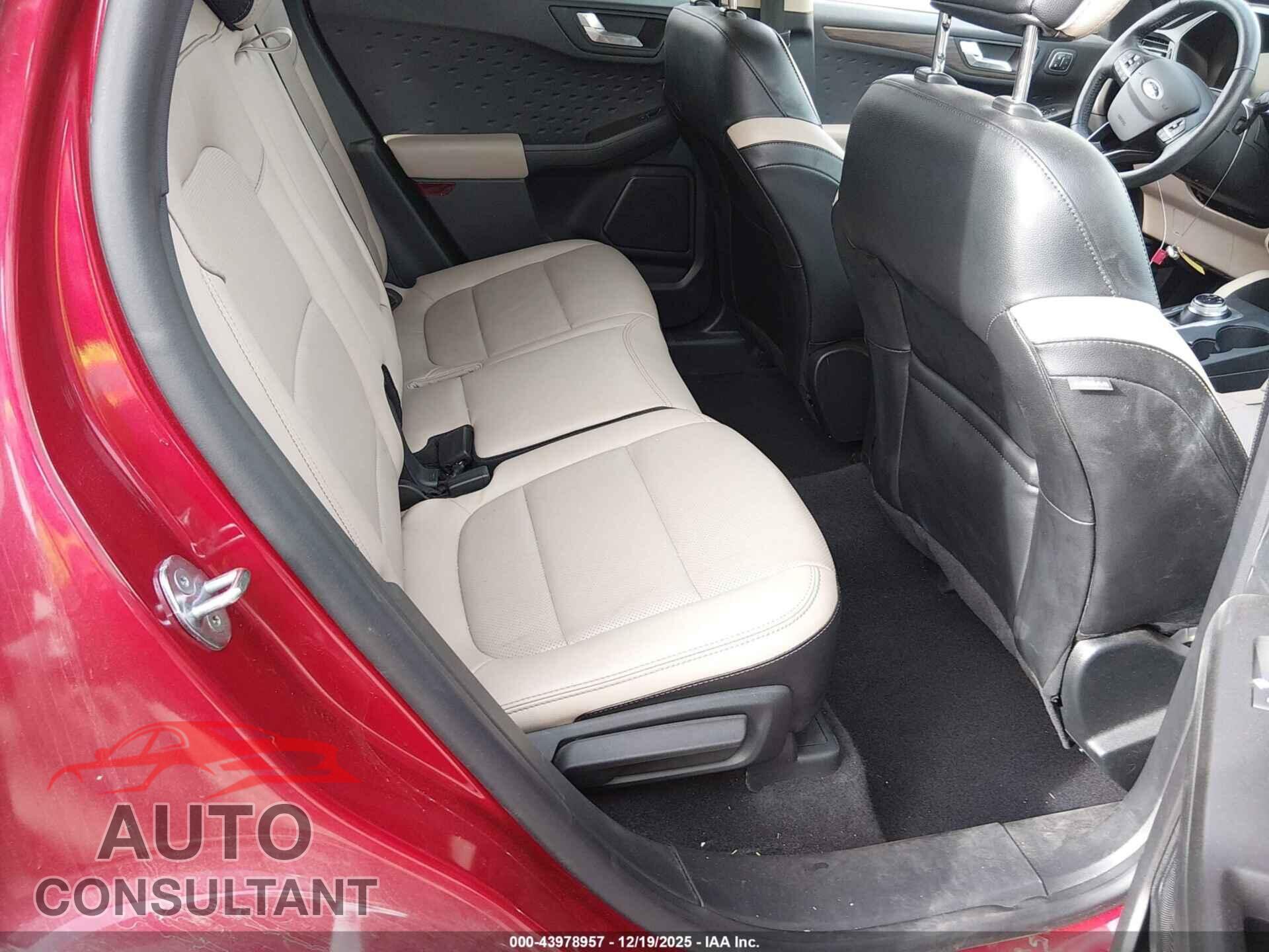 FORD ESCAPE 2020 - 1FMCU0DZ7LUA31006
