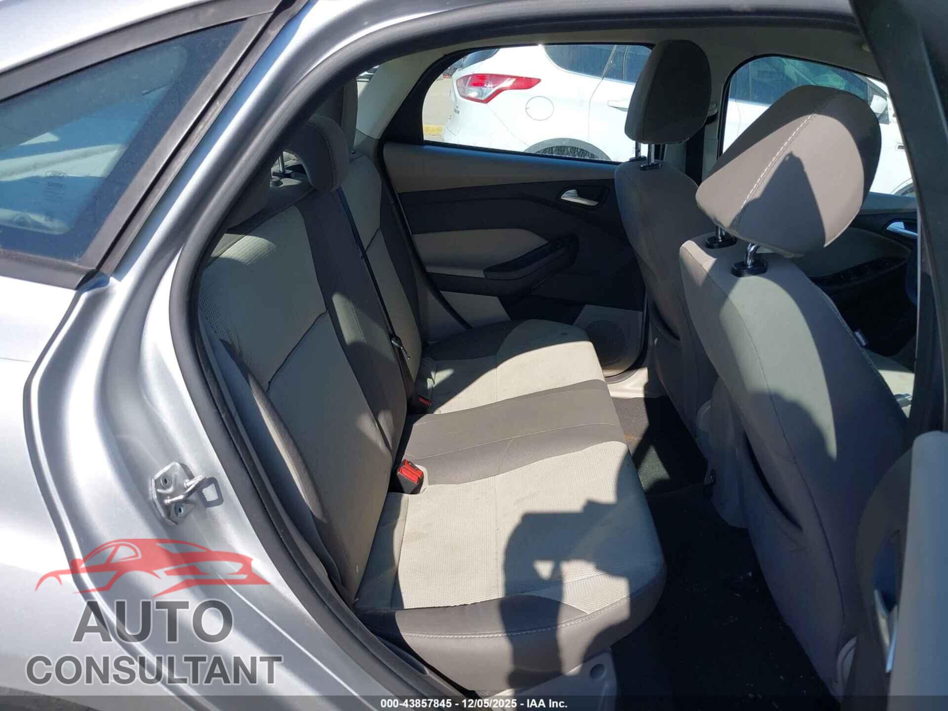 FORD FOCUS 2014 - 1FADP3F23EL292018