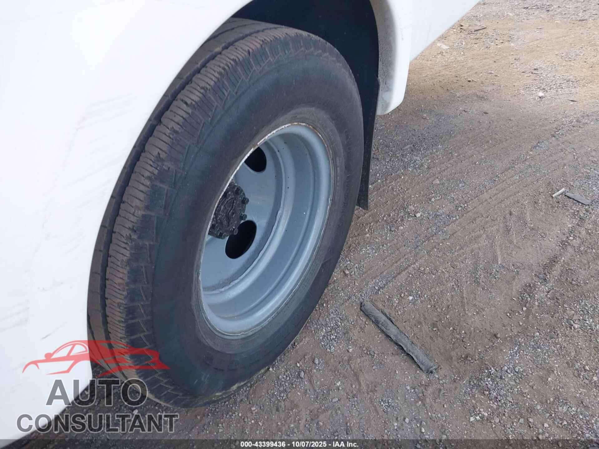 FORD E-450 CUTAWAY 2011 - 1FDFE4FS3BDB10110