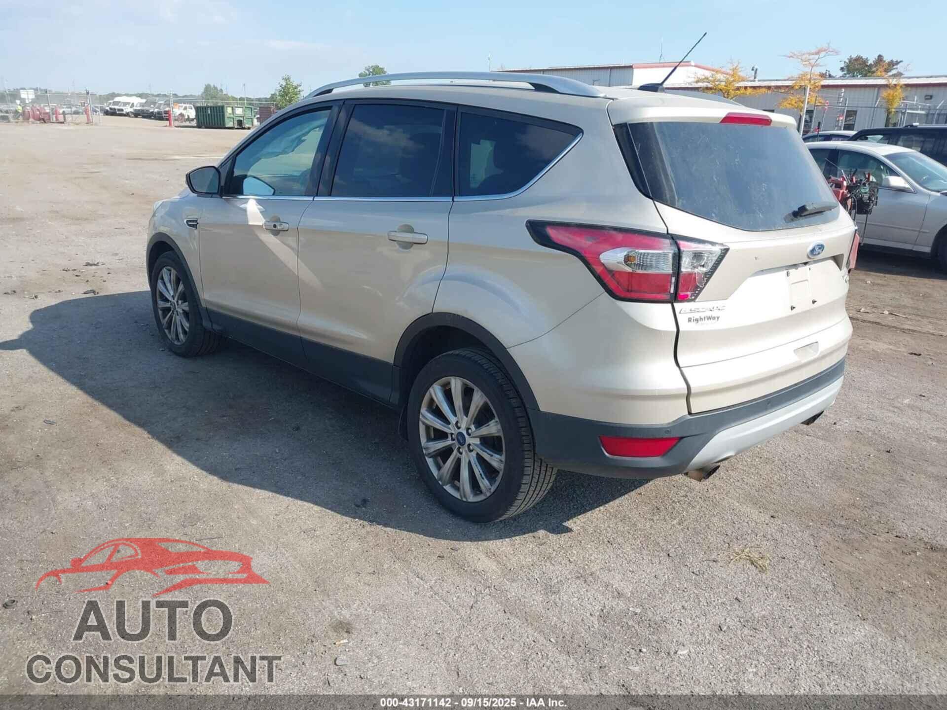 FORD ESCAPE 2017 - 1FMCU0JD7HUE92688
