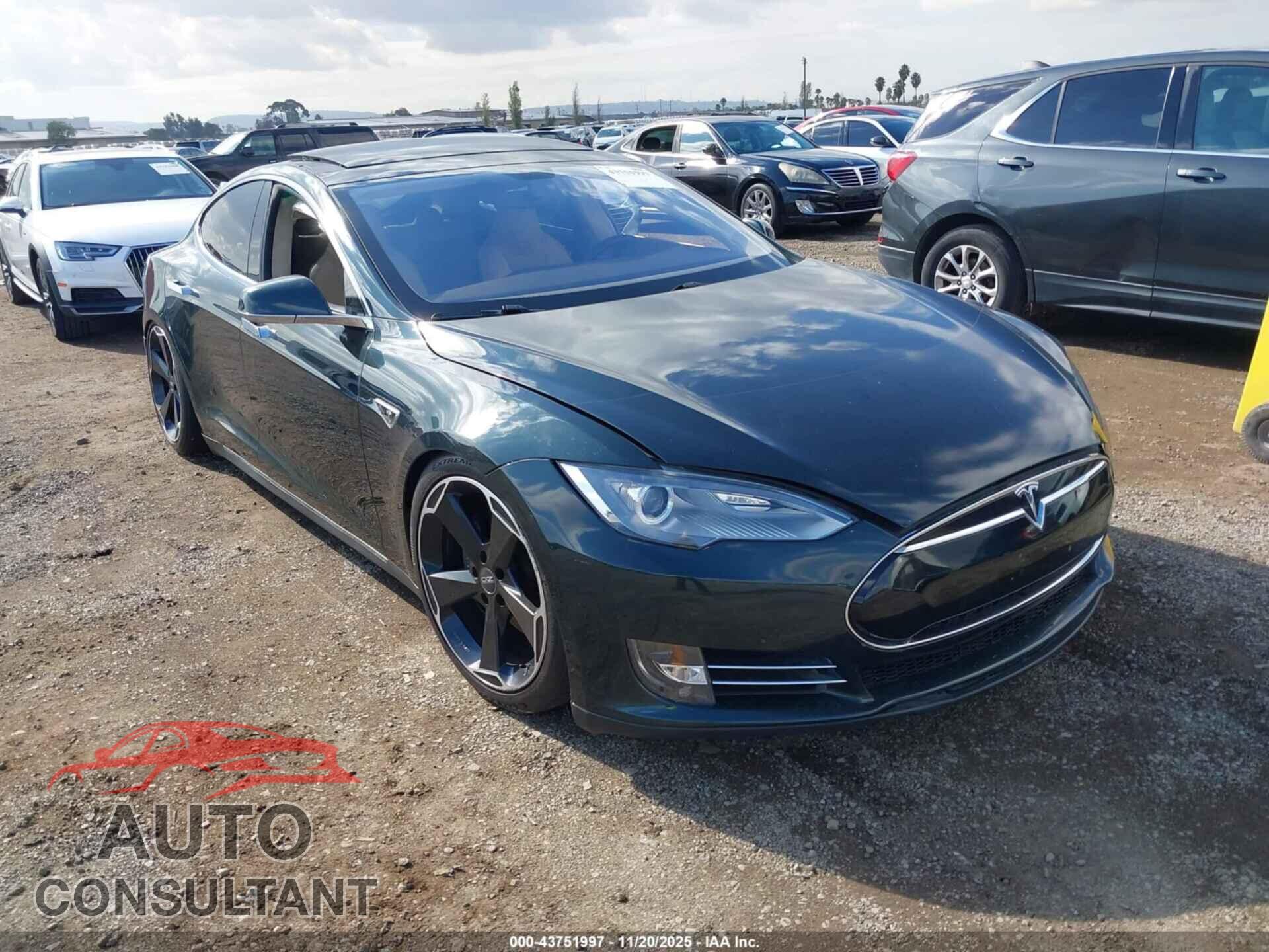 TESLA MODEL S 2012 - 5YJSA1DP2CFP01471