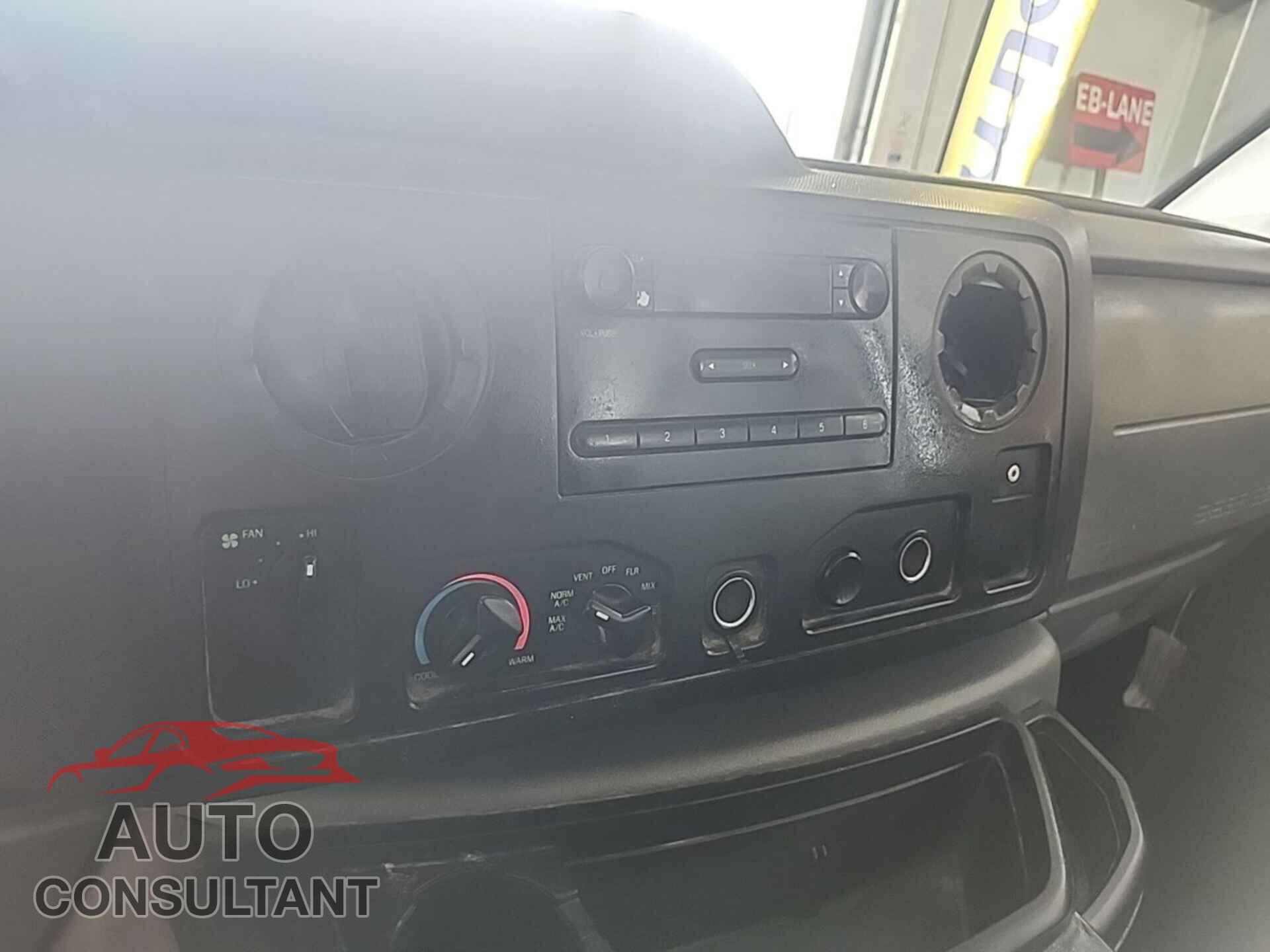 FORD ECONOLINE 2017 - 1FDWE3FS0HDC21006