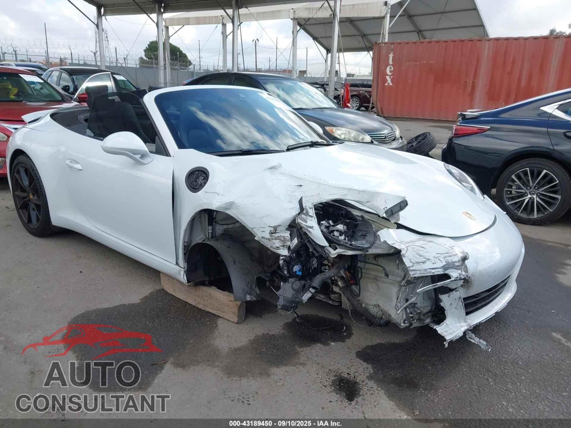 PORSCHE 911 2017 - WP0CA2A93HS141566