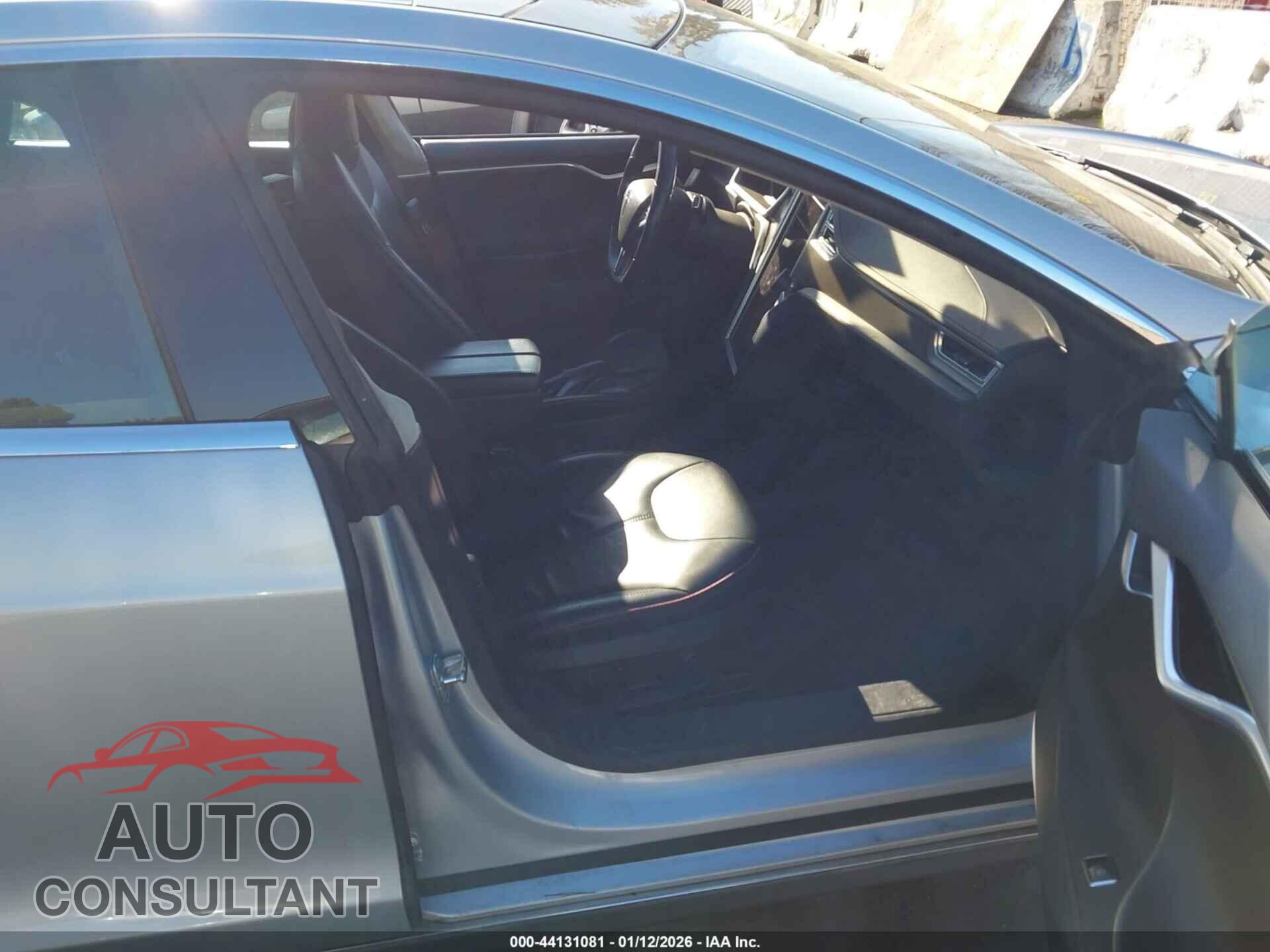 TESLA MODEL S 2012 - 5YJSA1DP2CFP02801