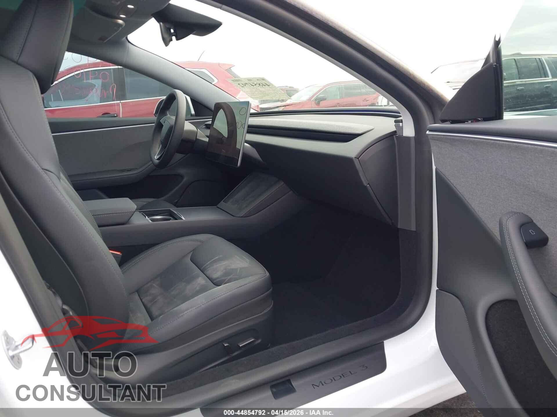 TESLA MODEL 3 2025 - 5YJ3E1EA5SF044151