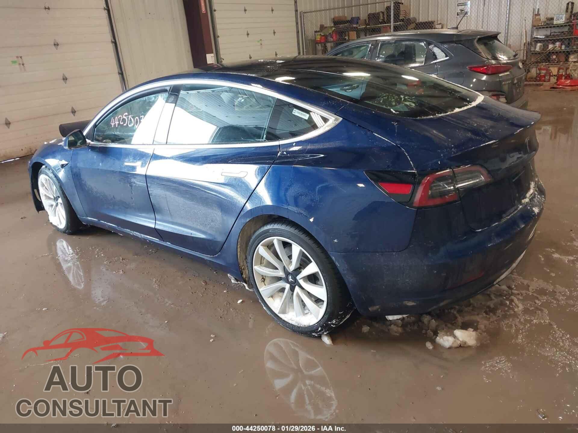 TESLA MODEL 3 2018 - 5YJ3E1EB3JF117427