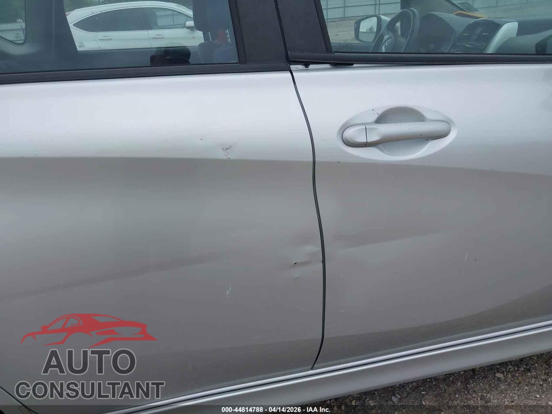 NISSAN VERSA NOTE 2015 - 3N1CE2CP2FL419629
