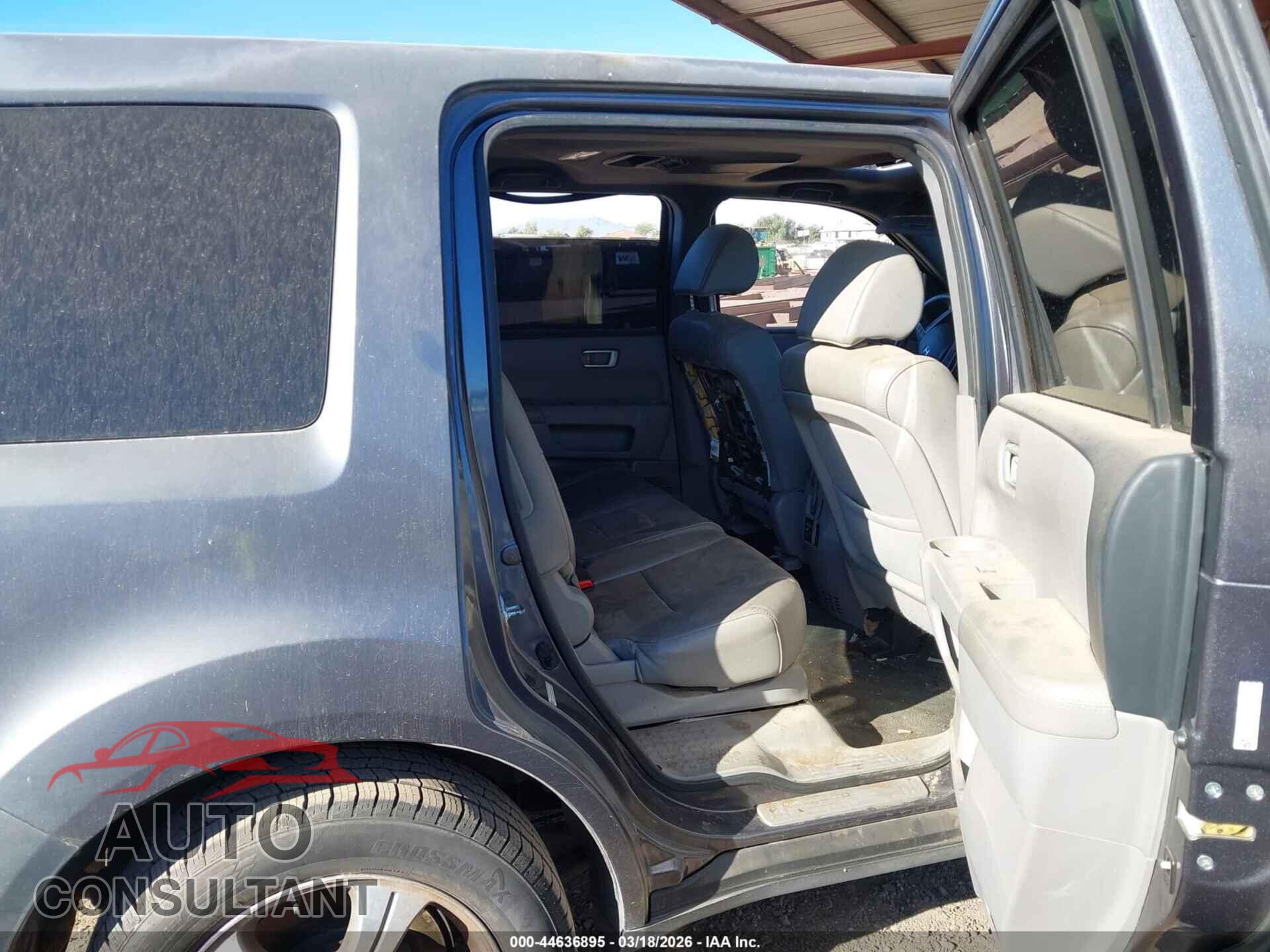 HONDA PILOT 2014 - 5FNYF3H66EB022038