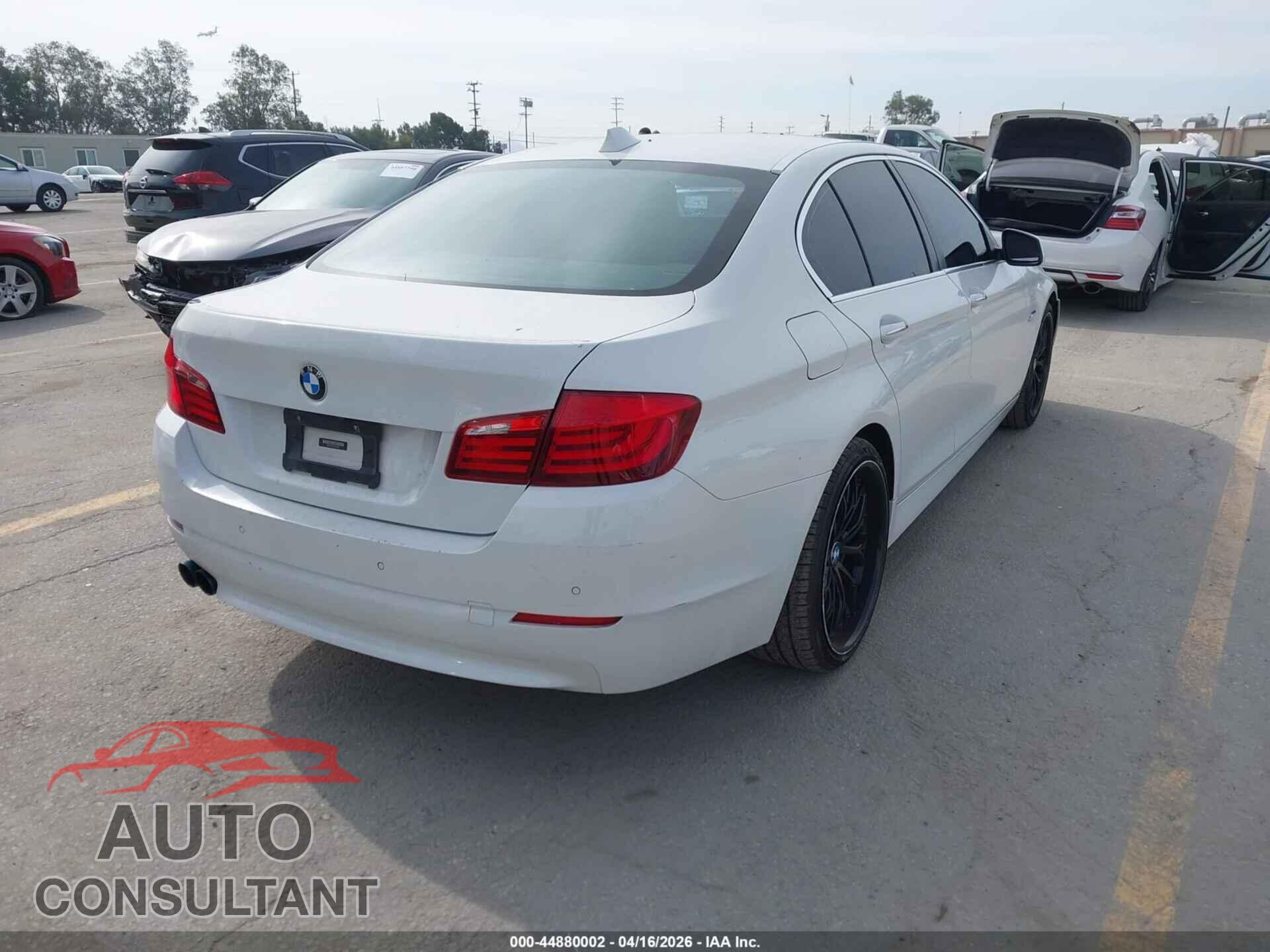 BMW 528I 2013 - WBAXG5C59DDY32821