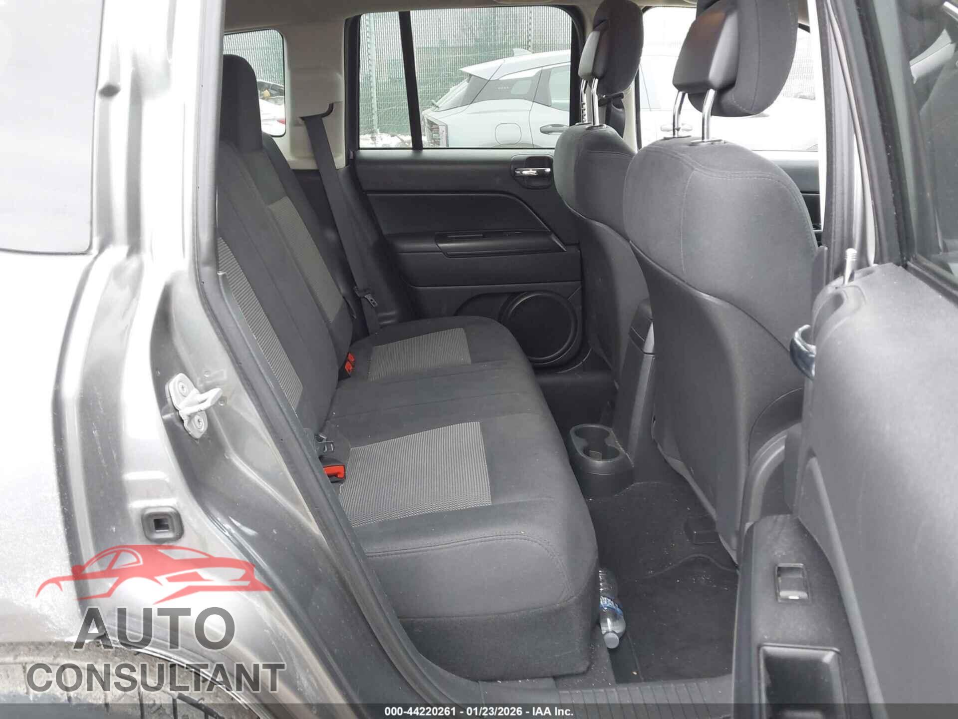 JEEP COMPASS 2011 - 1J4NF1FB7BD202004