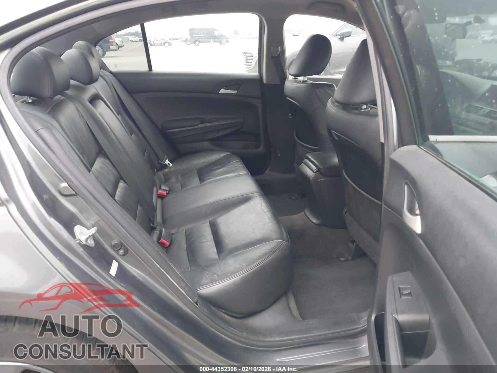 HONDA ACCORD 2011 - 1HGCP2F61BA009630