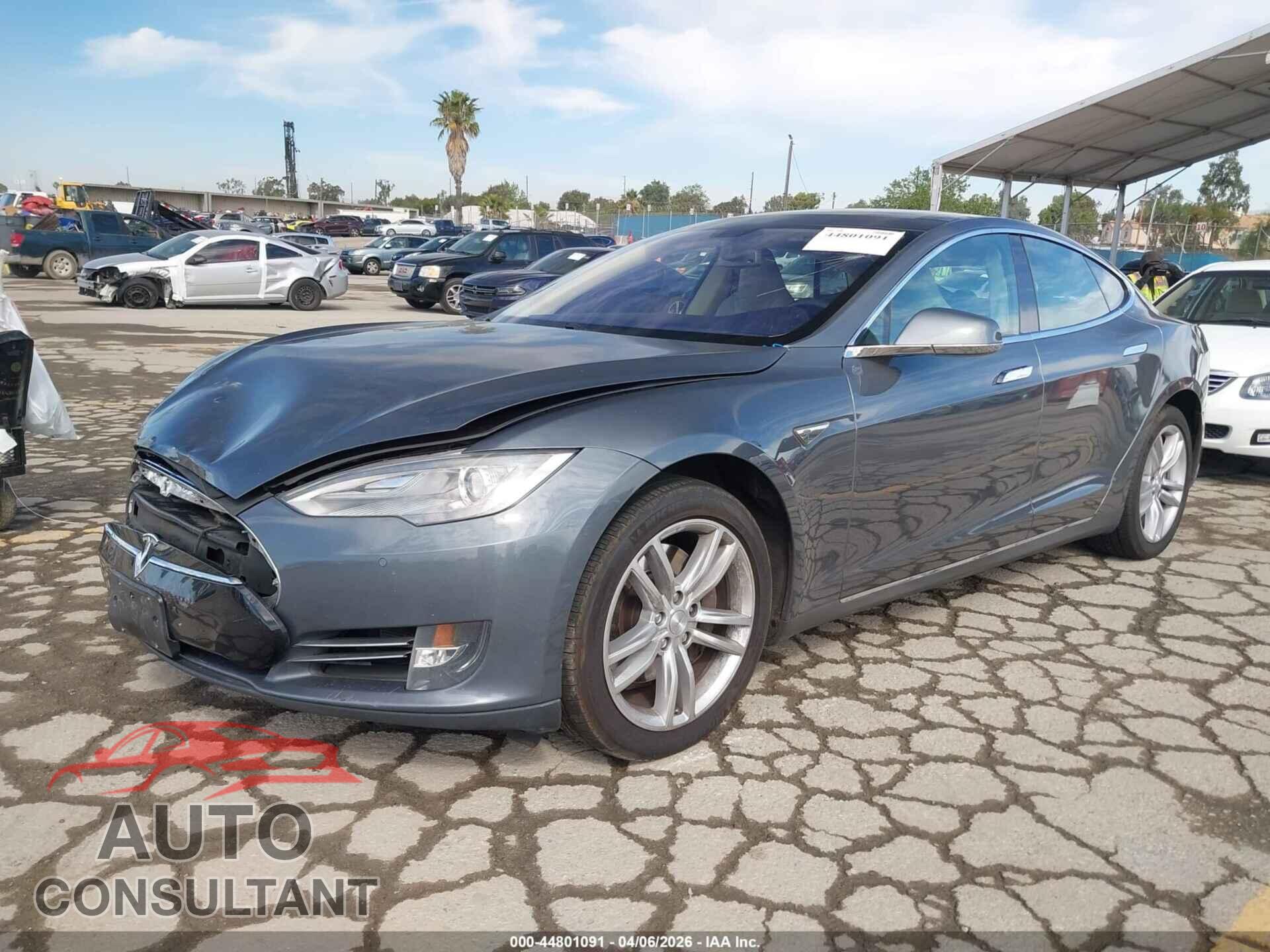 TESLA MODEL S 2013 - 5YJSA1CNXDFP27771