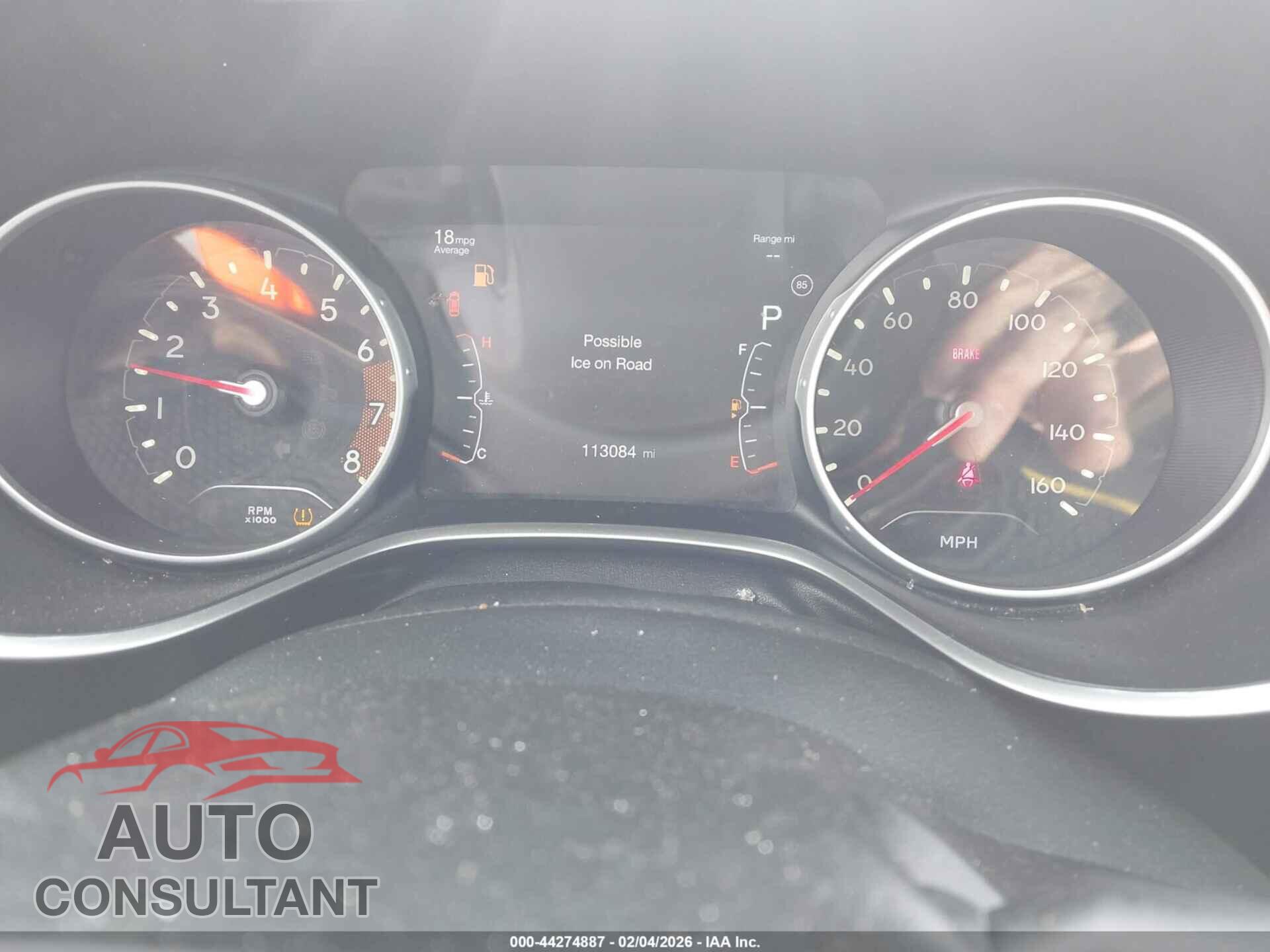 JEEP COMPASS 2018 - 3C4NJDBB8JT362011