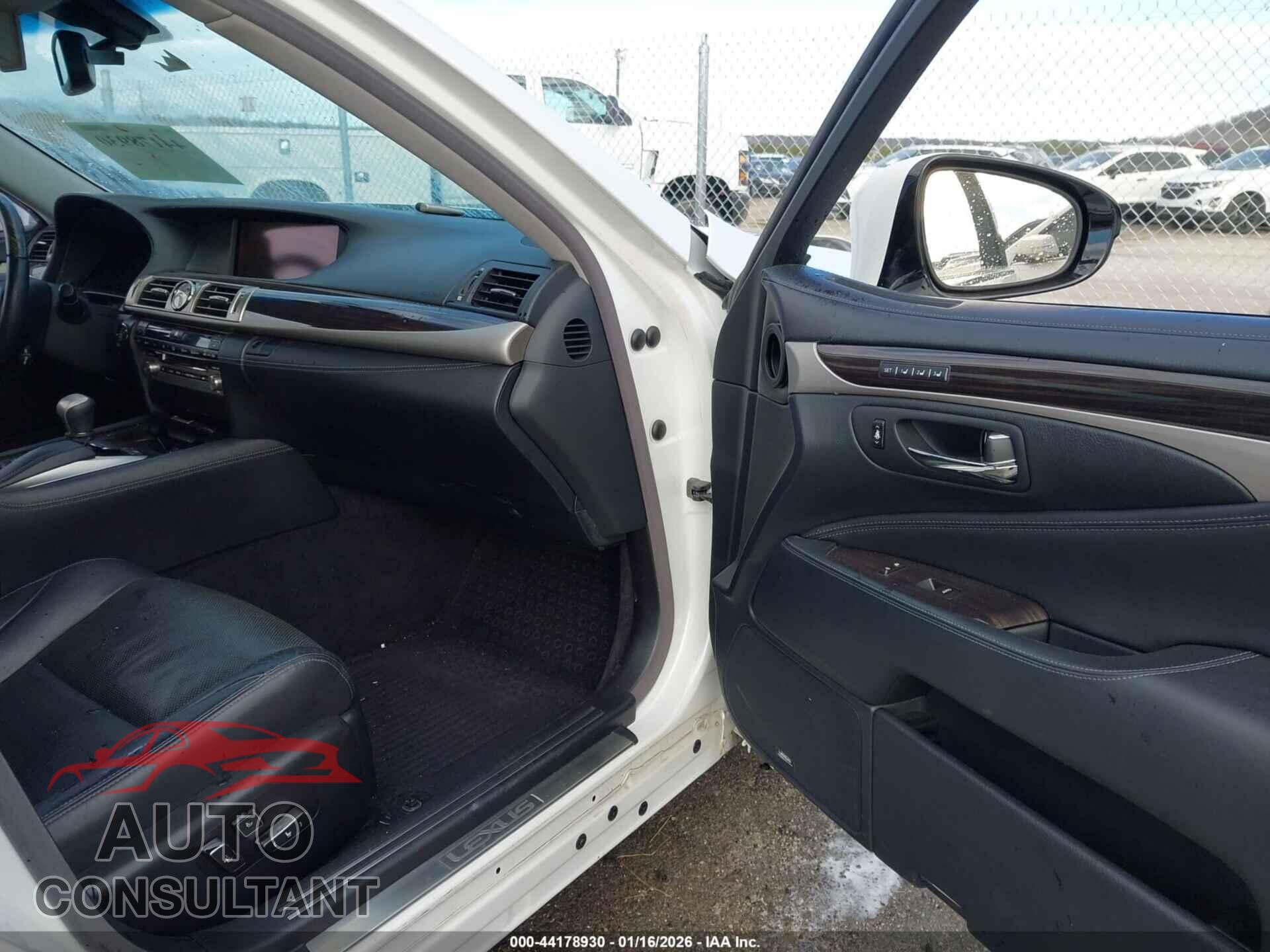 LEXUS LS 460 2013 - JTHBL5EF5D5121978