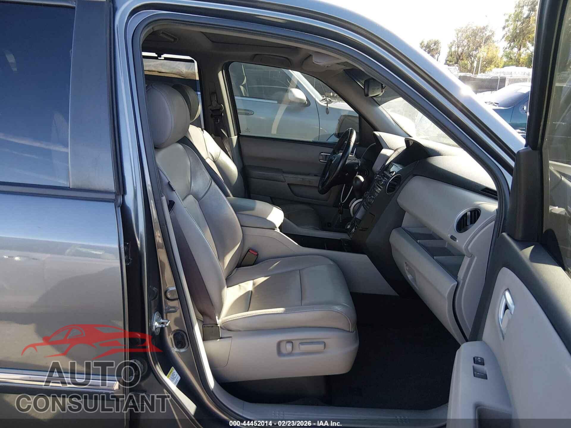 HONDA PILOT 2012 - 5FNYF3H9XCB020087