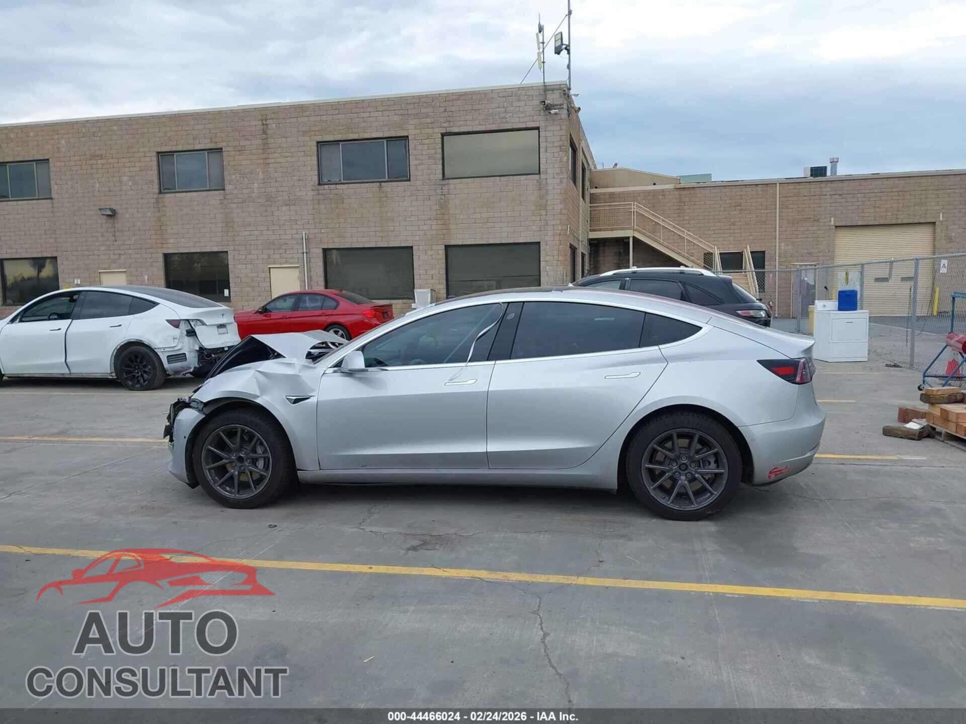 TESLA MODEL 3 2017 - 5YJ3E1EA3HF002876