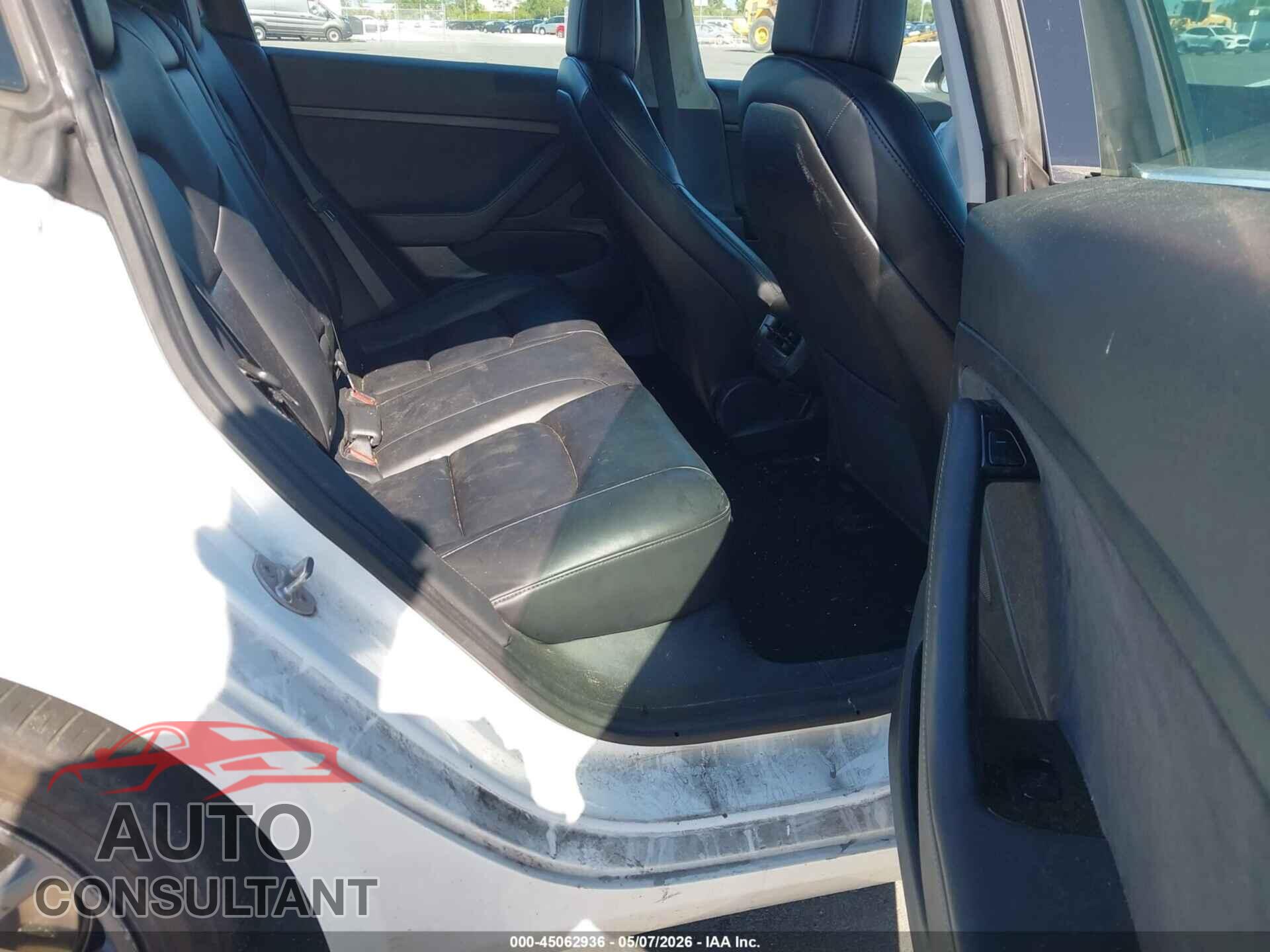 TESLA MODEL 3 2020 - 5YJ3E1EA5LF737402
