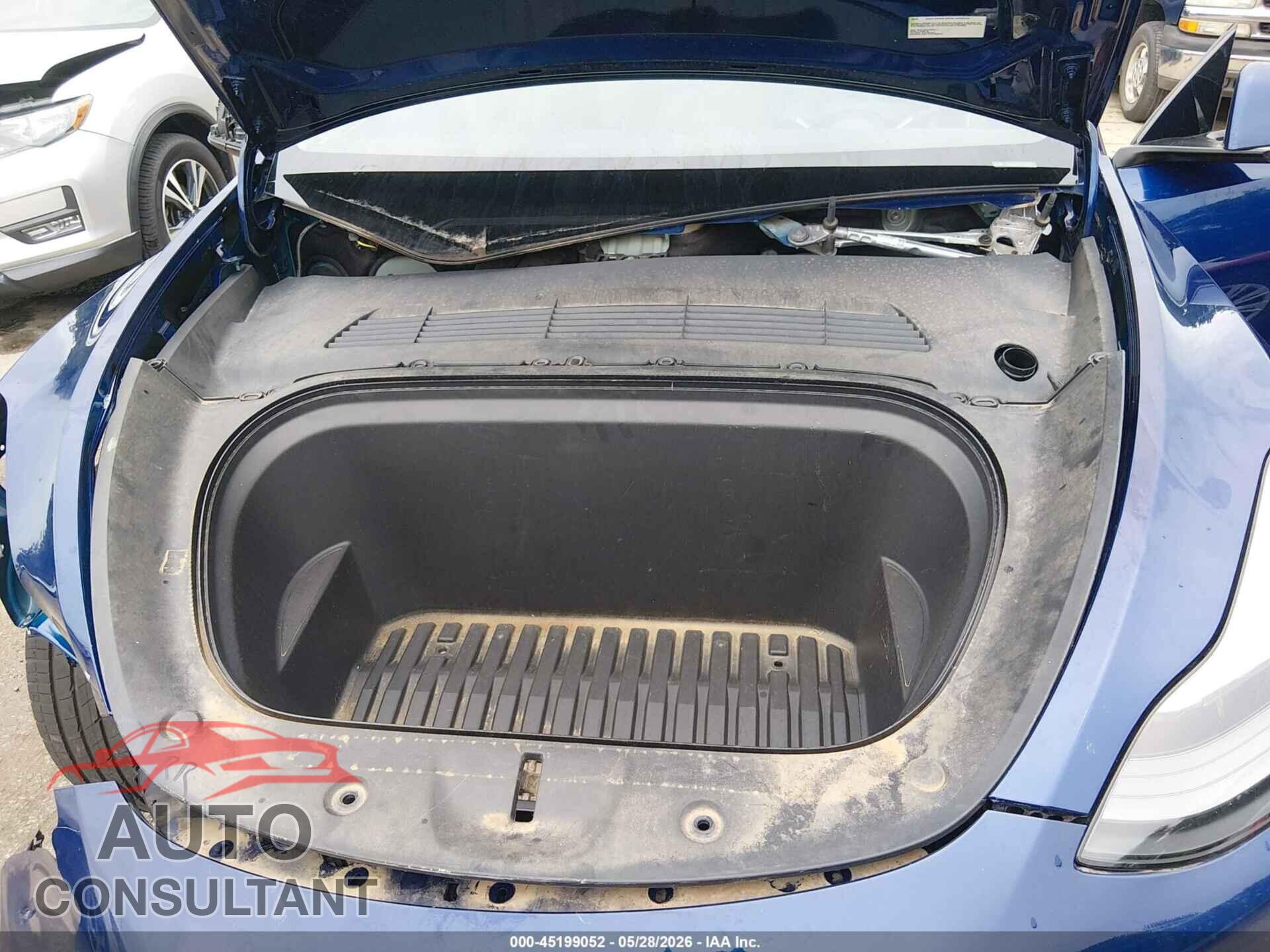 TESLA MODEL Y 2024 - 7SAYGDEE0RA250153